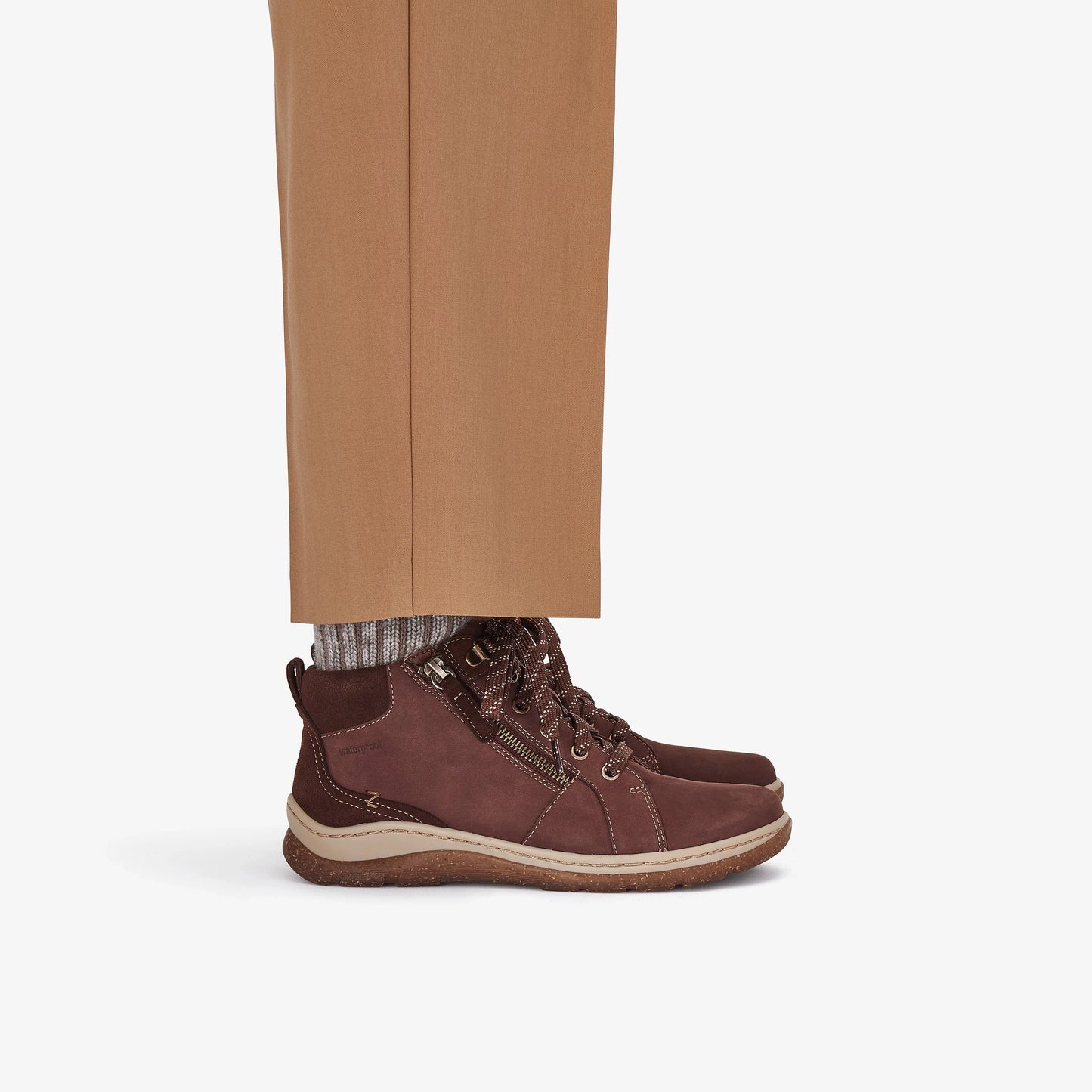 Botas De La Marca Clarks Para Mujer Modelo Orlene Top Wp British Tan Nbk En Color Marrón