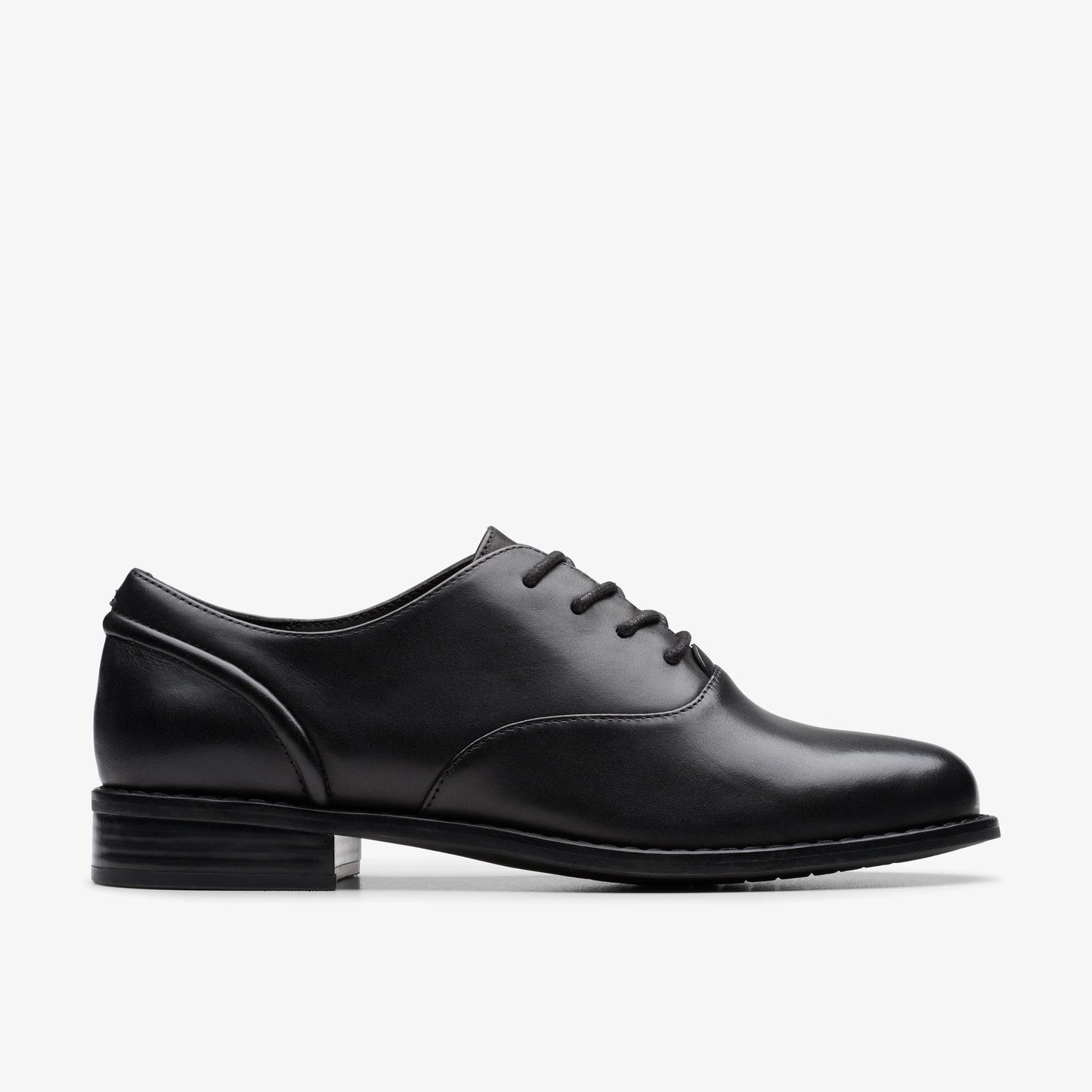Zapatos Casual De La Marca Clarks  Para Mujer Modelo Hana Walk Black Leather En Color Negro