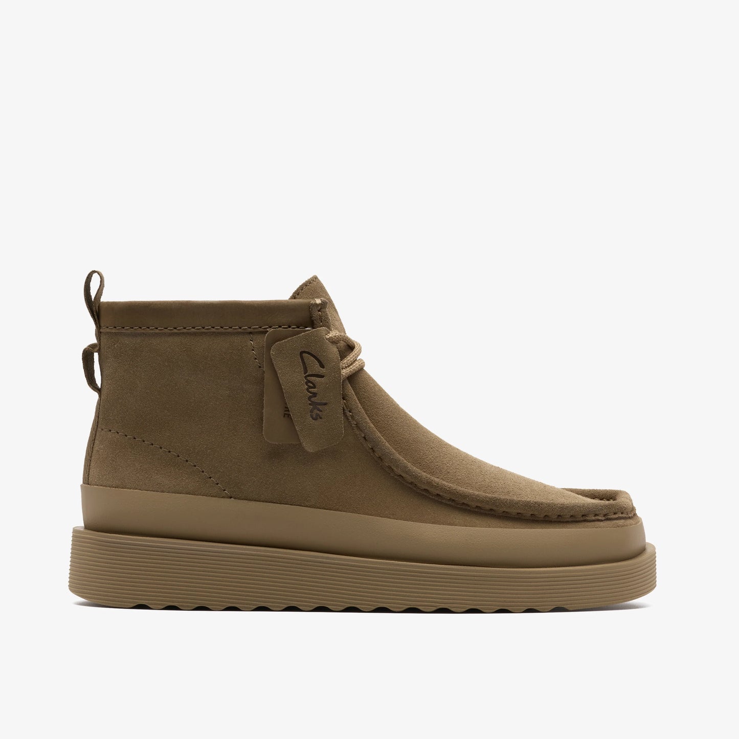 Botas De La Marca Clarks Para Hombre Modelo Wallabeeftr2Hi Dark Sand Suede En Color Marrón