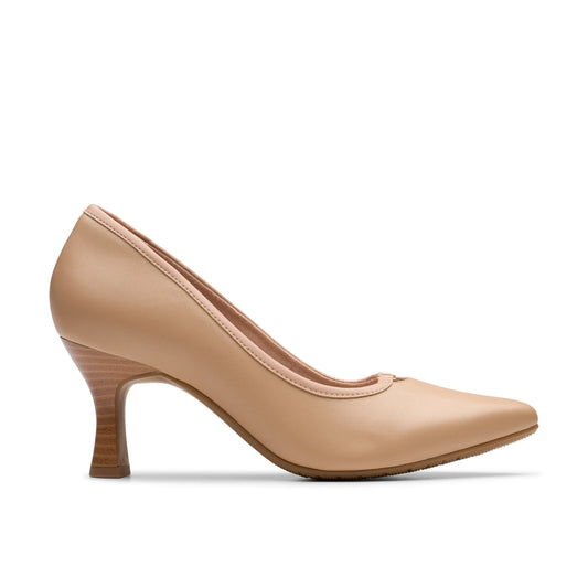 Zapatos De Vestir De La Marca Clarks  Para Mujer Modelo Kataleyna West Beige Leather En Color Beige