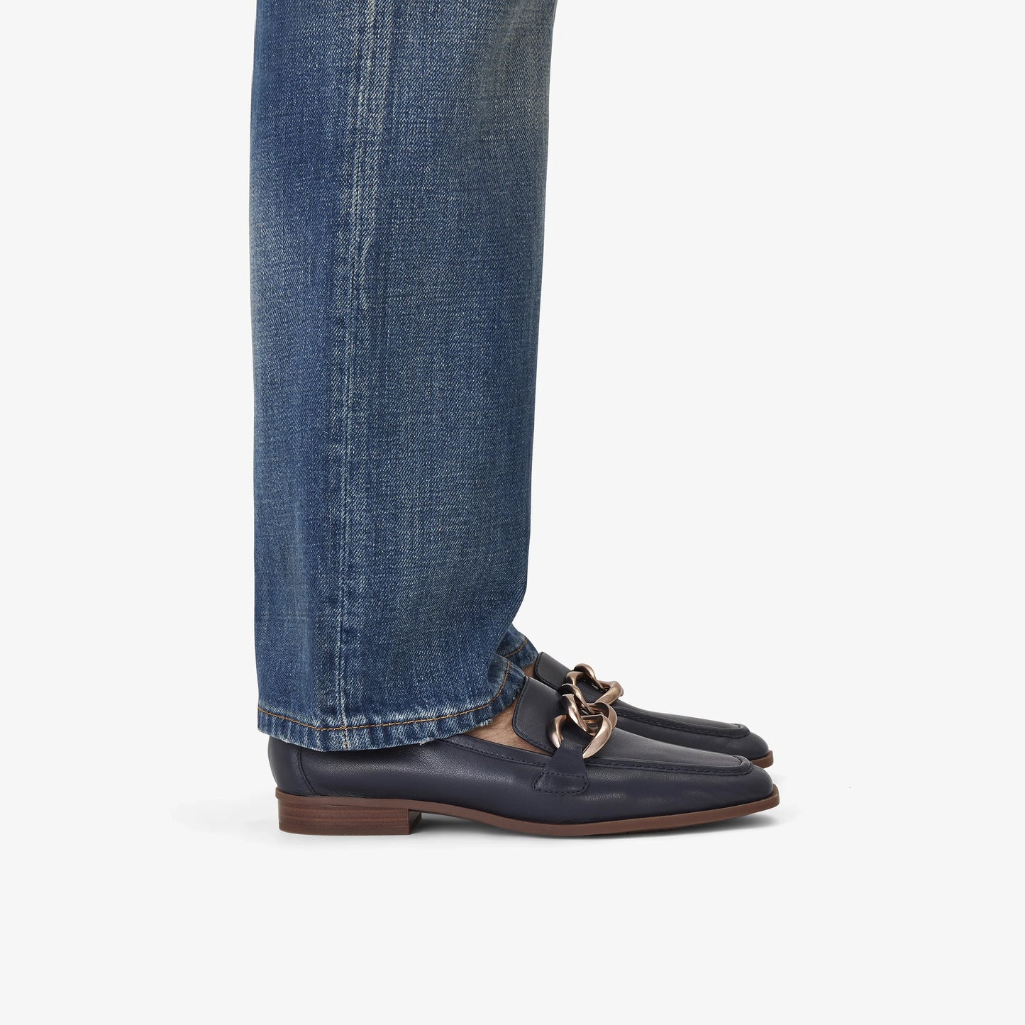 Zapatos De Vestir De La Marca Clarks Para Mujer Modelo Sarafyna Iris Navy Leather En Color Azul