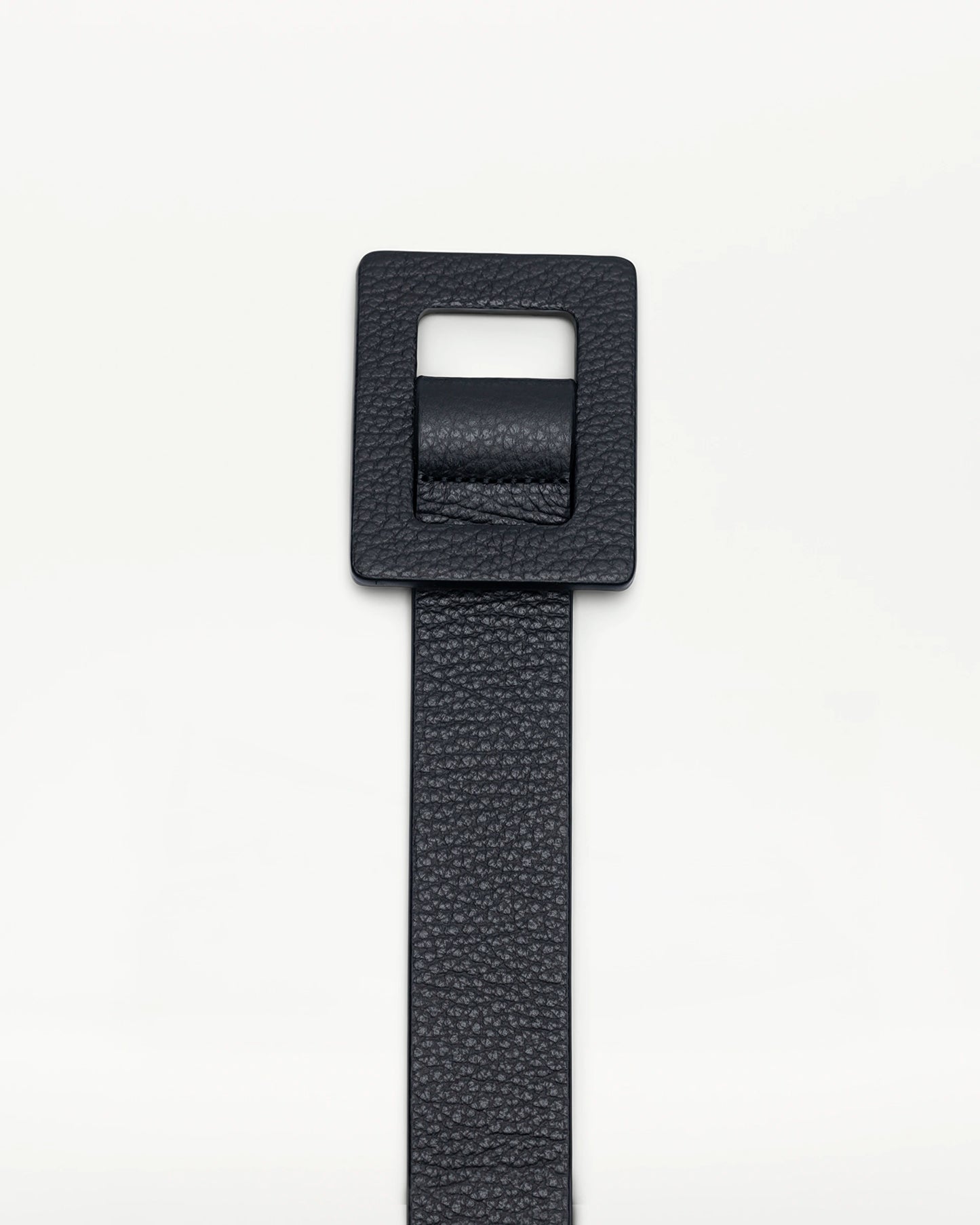 LOTTUSSE | CINTURONES | MUJER | CINTURÓN HEBILLA CUADRADA PIEL DE VACUNO NEGRO NEGRO | NEGRO