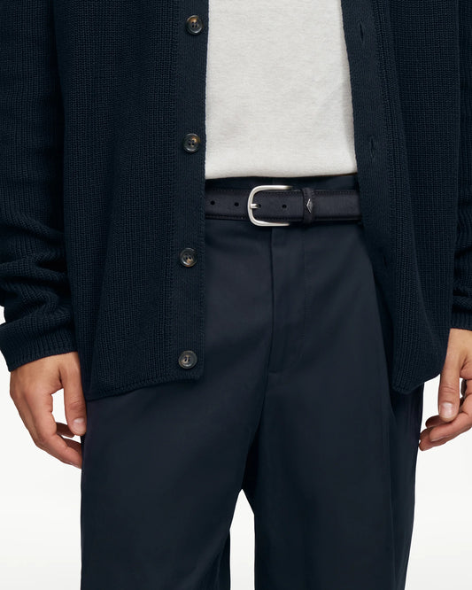 LOTTUSSE | CINTURONES | HOMBRE | CINTURÓN DE BECERRO DE ANTE DE NOBUK EN AZUL MARINO | AZUL MARINO