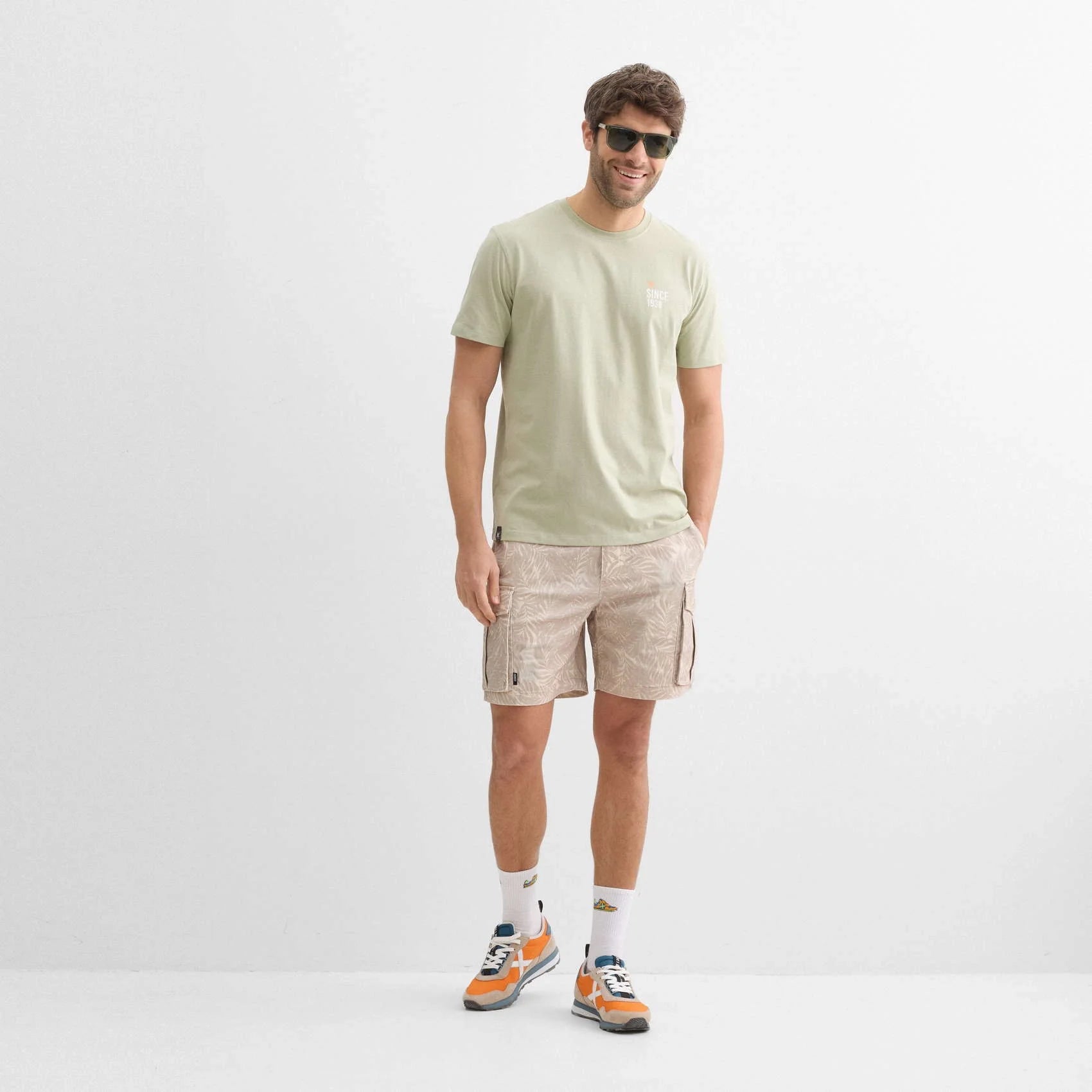 Camisetas Unisex De La Marca Munich Modelo Regular T-Shirt Kick Off Lifestyle Tea En Color Tea