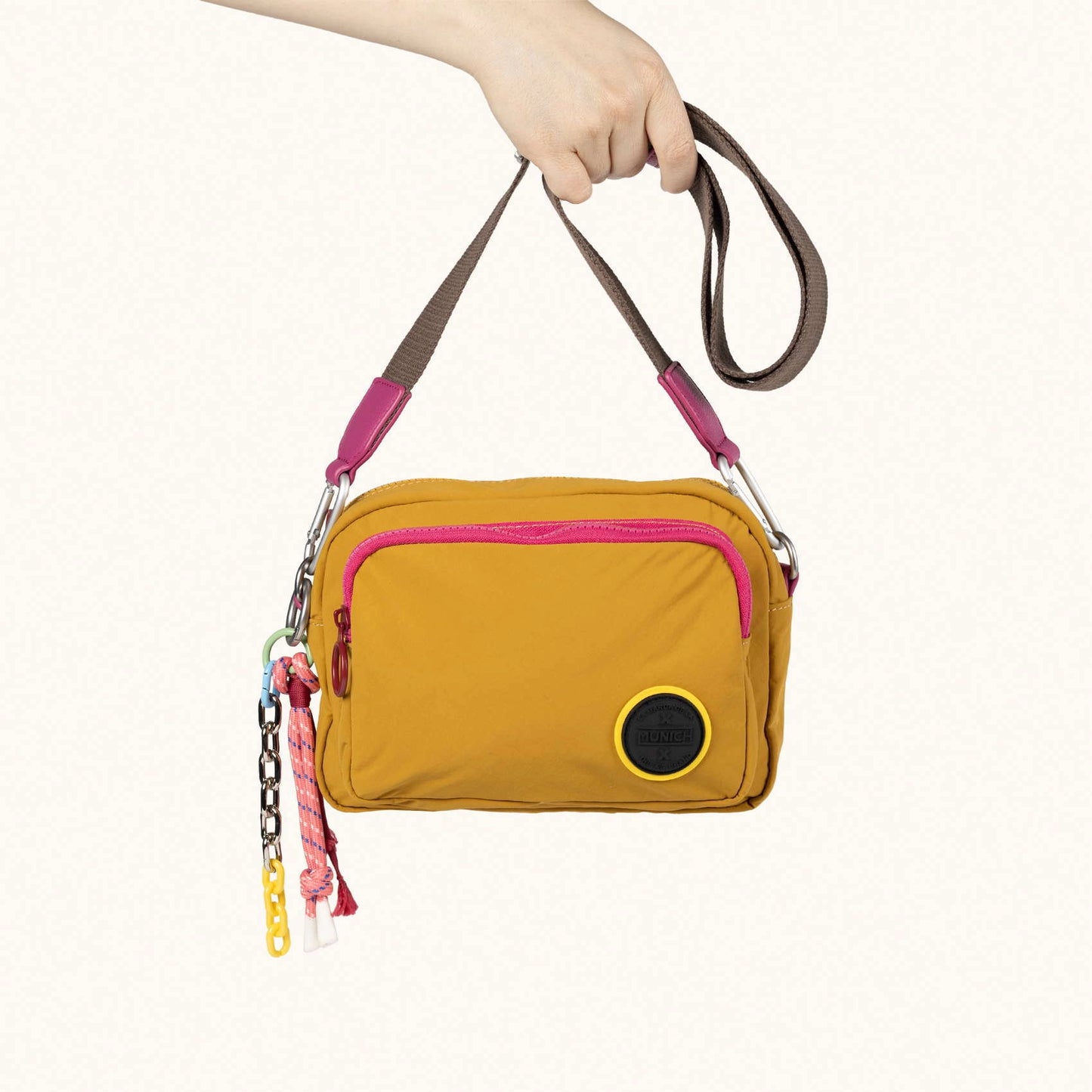 MUNICH | BOLSOS | MUJER | DEEP RECYCLED CROSSBODY CAMERA HONEY | AMARILLO