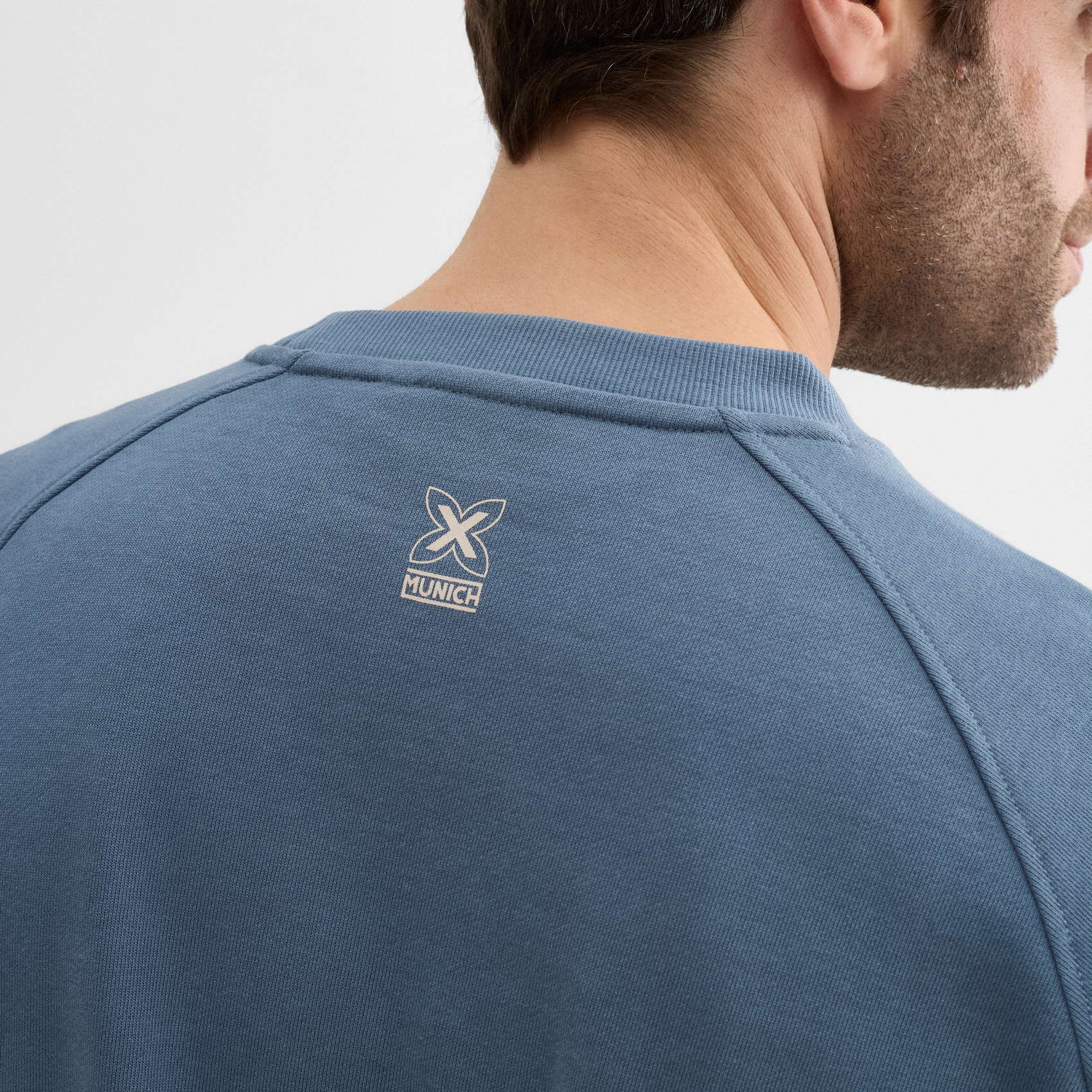 Sweatshirts Unisex De La Marca Munich Modelo Sweatshirt Essential Lifestyle Blue En Color Azul