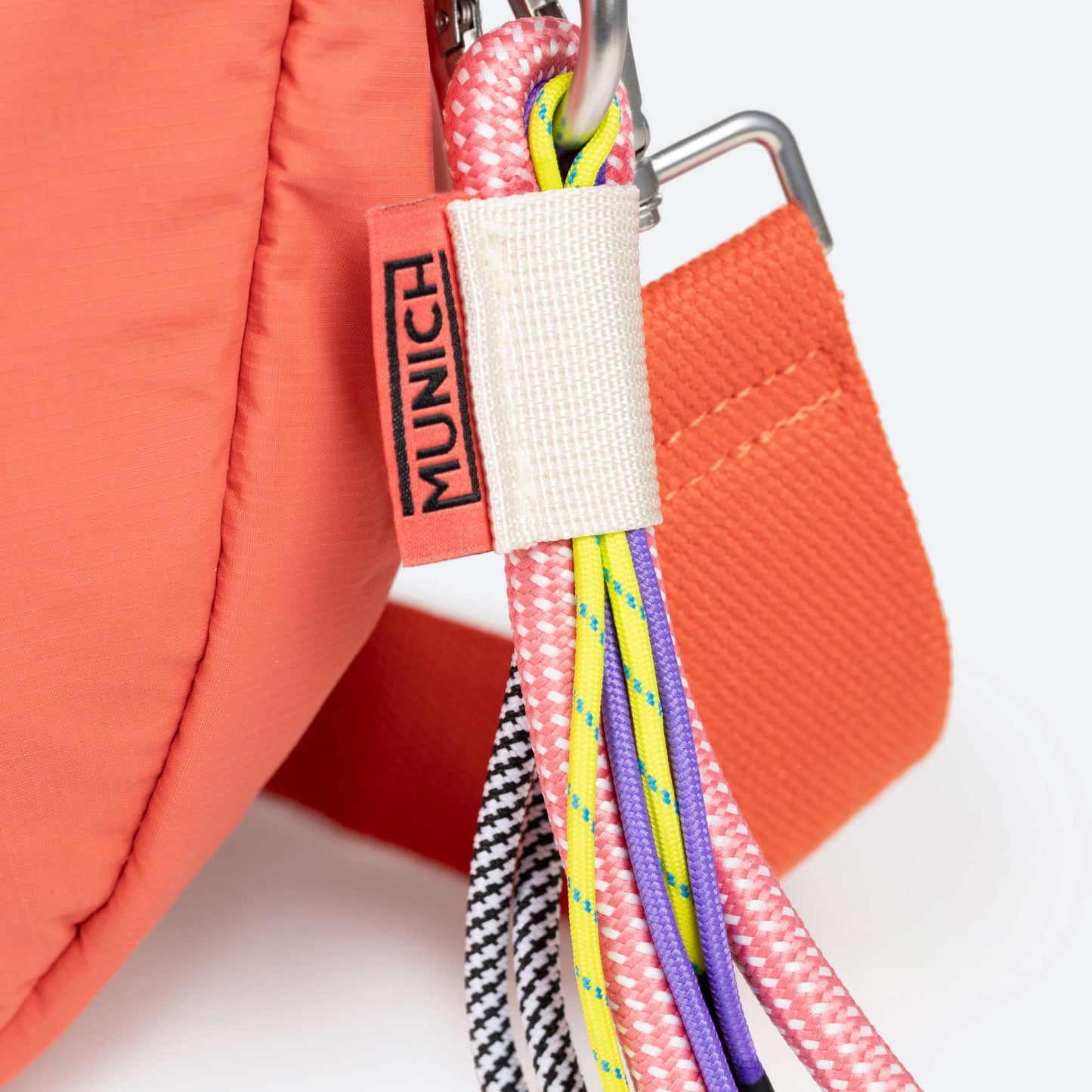 MUNICH | BORSES | UNISEX | DEEP RECYCLED CROSSBODY BAGUETTE C/CORAL