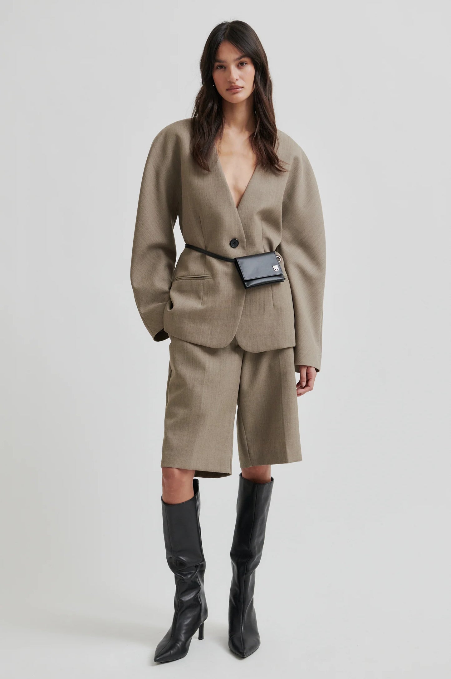 SECOND FEMALE | PANTALONES CORTOS | MUJER | LEVELUP TAILORED SHORTS MID BROWN MELANGE | MARRÓN