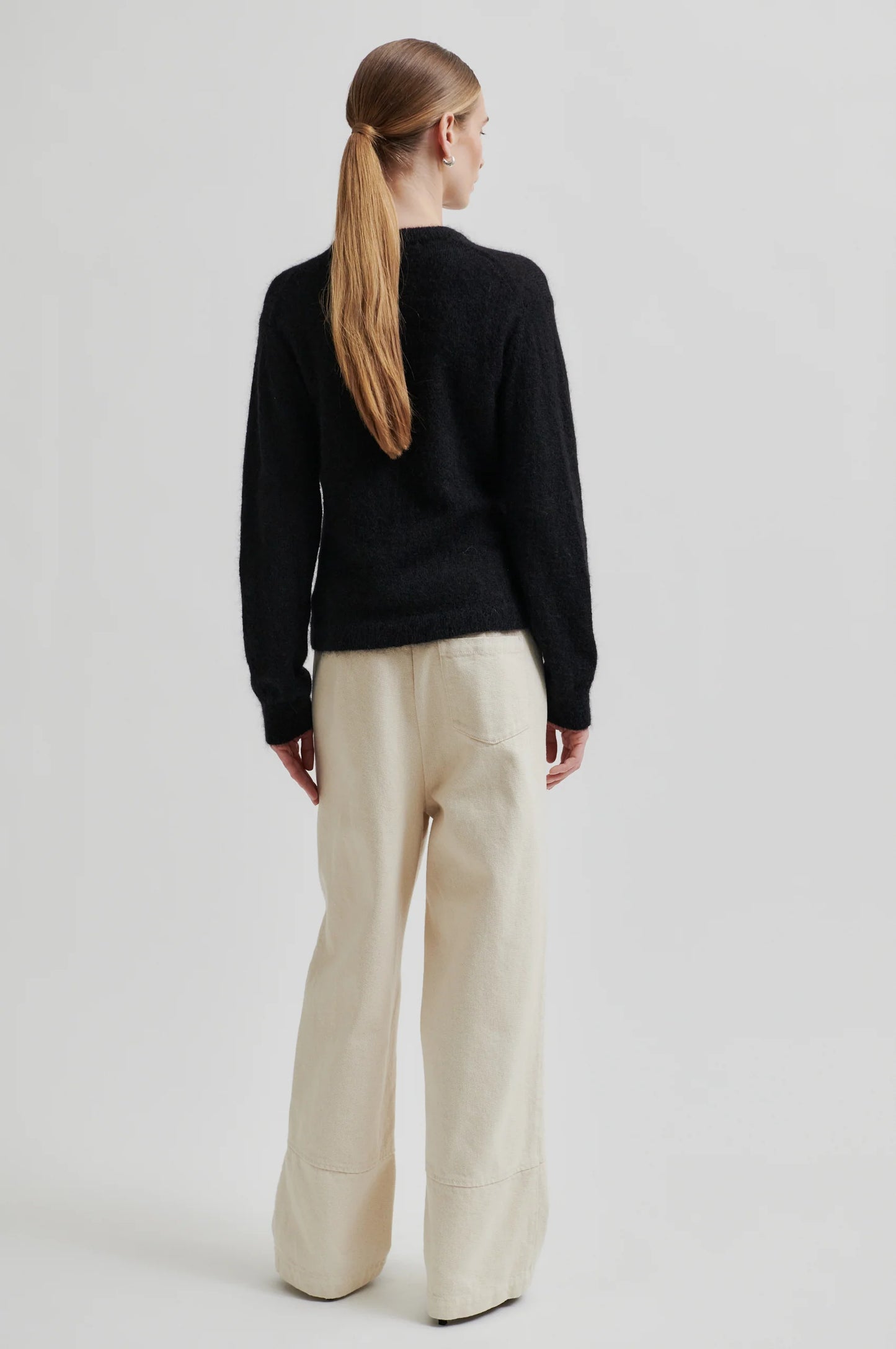SECOND FEMALE | JERSEYS | MUJER | SOLVEJ KNIT O-NECK BLACK | NEGRO