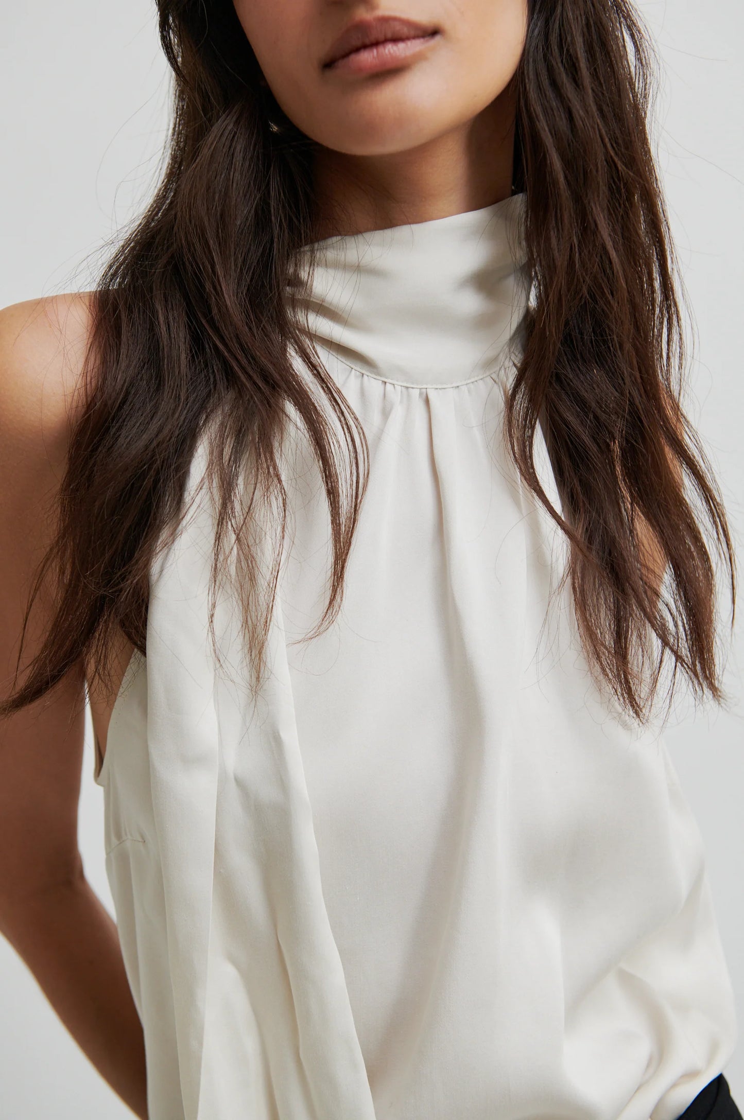 SECOND FEMALE | CAMISETAS | MUJER | KURA TOP JET STREAM | BLANCO