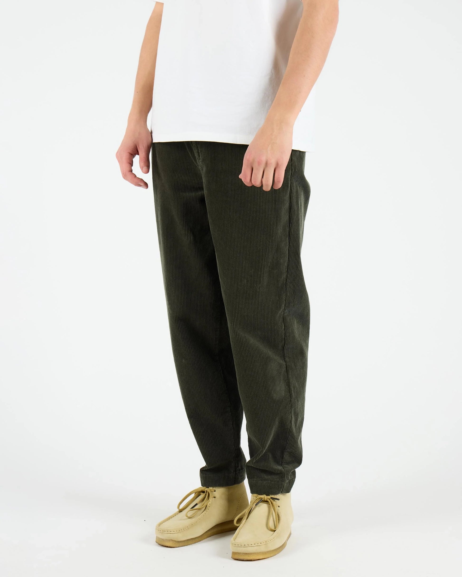 Pantalones de la marca Wemoto Unisex modelo Grover Cord en color Dark Green (Verde)
