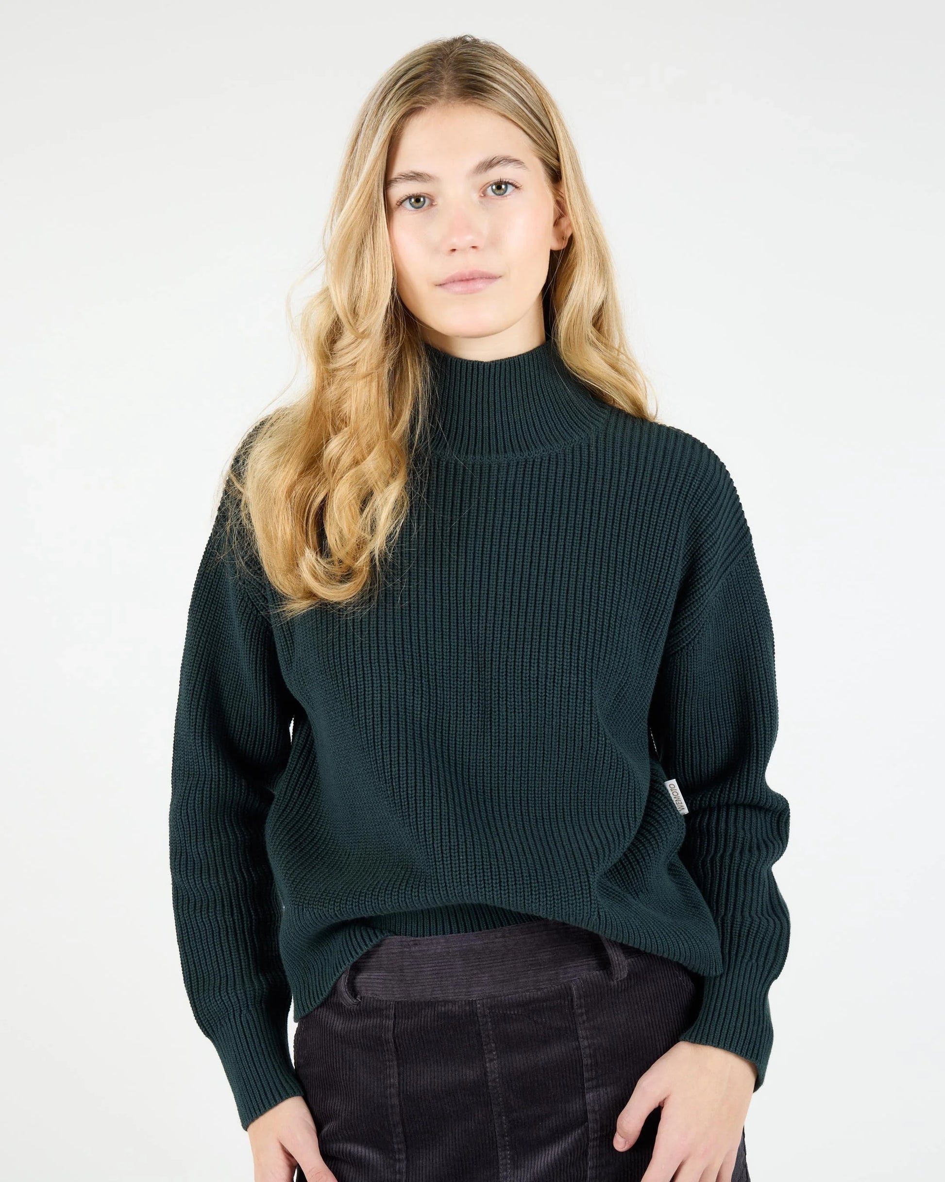 Jerseys de la marca Wemoto Unisex modelo Lotty en color Dark Green (Verde)