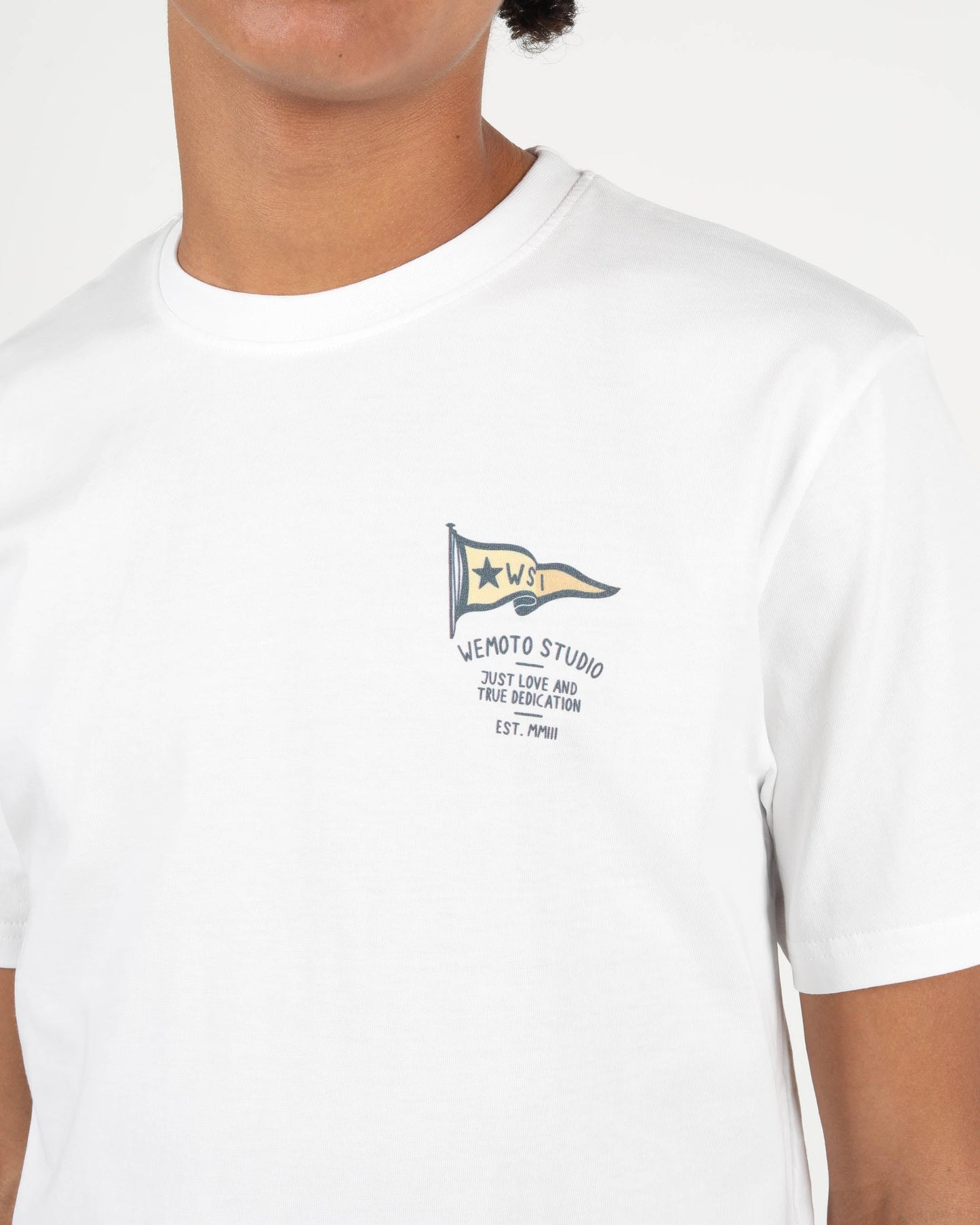 WEMOTO | HERREN-ARTWORK-T-SHIRT | HARBOUR WEISSES T-SHIRT | WEISS