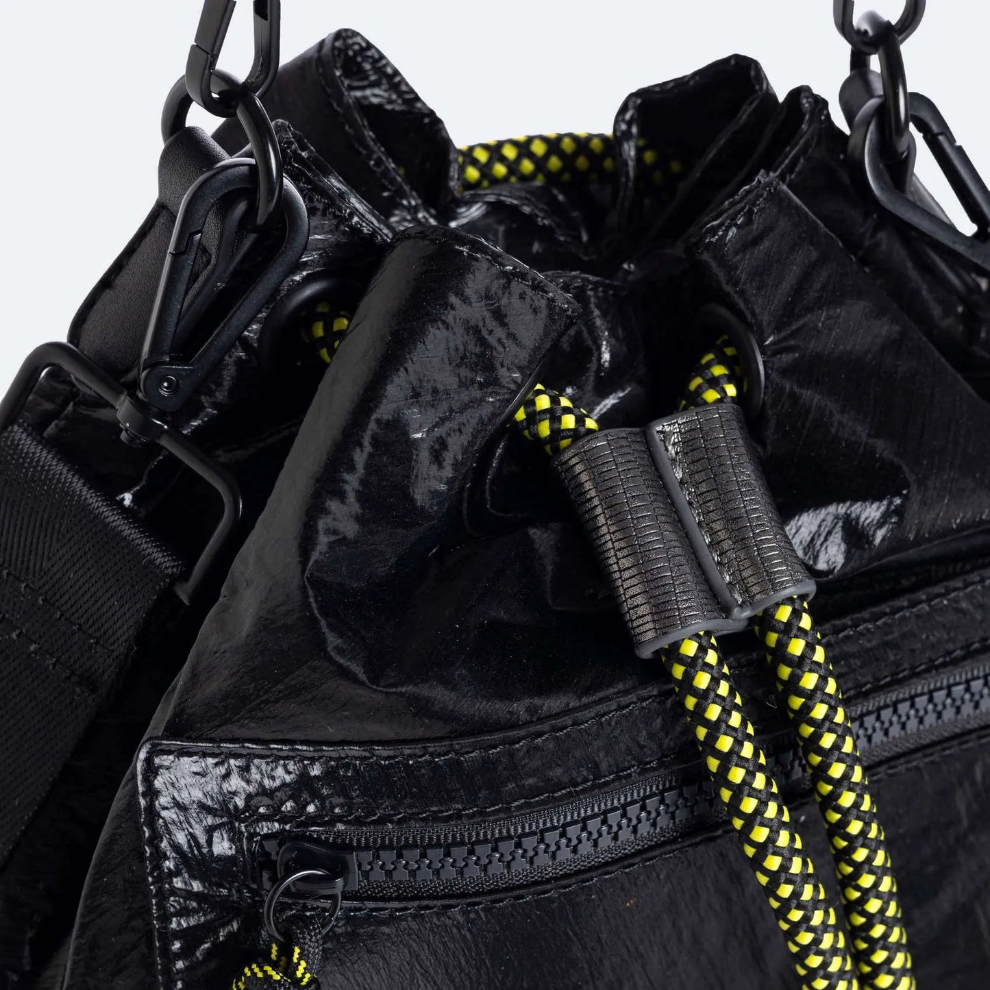 MUNICH | BOLSOS UNISEX | DEEP BUCKET BLACK | NEGRO