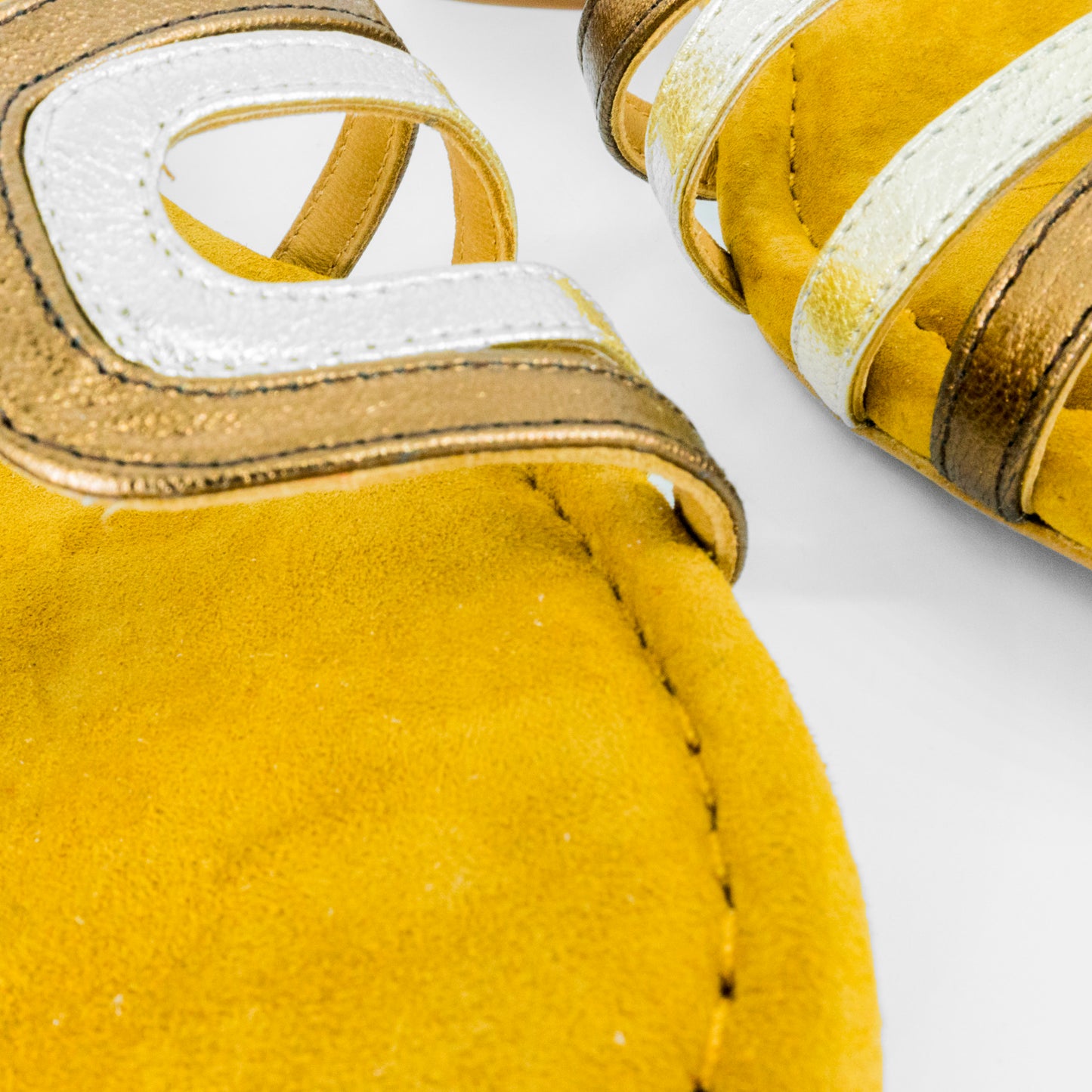 Sandalias De La Marca Audley Modelo Heloise: Tacón Galaxy Mate Cobalto