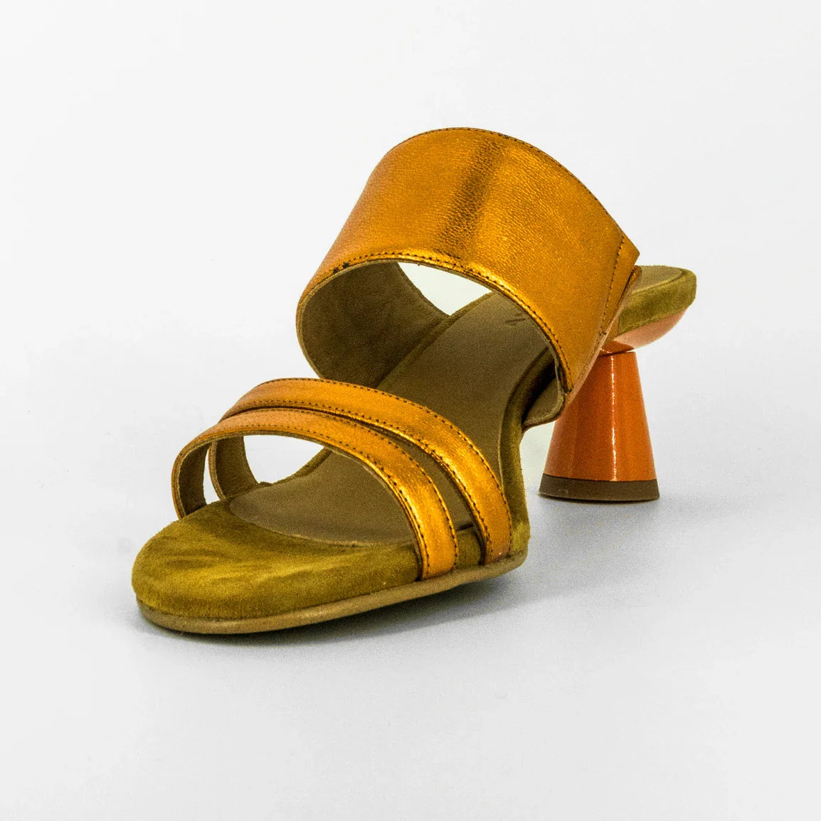 Sandalias De La Marca Audley Para Mujer Modelo Tacón Galaxy Mate Natron En Color Naranja