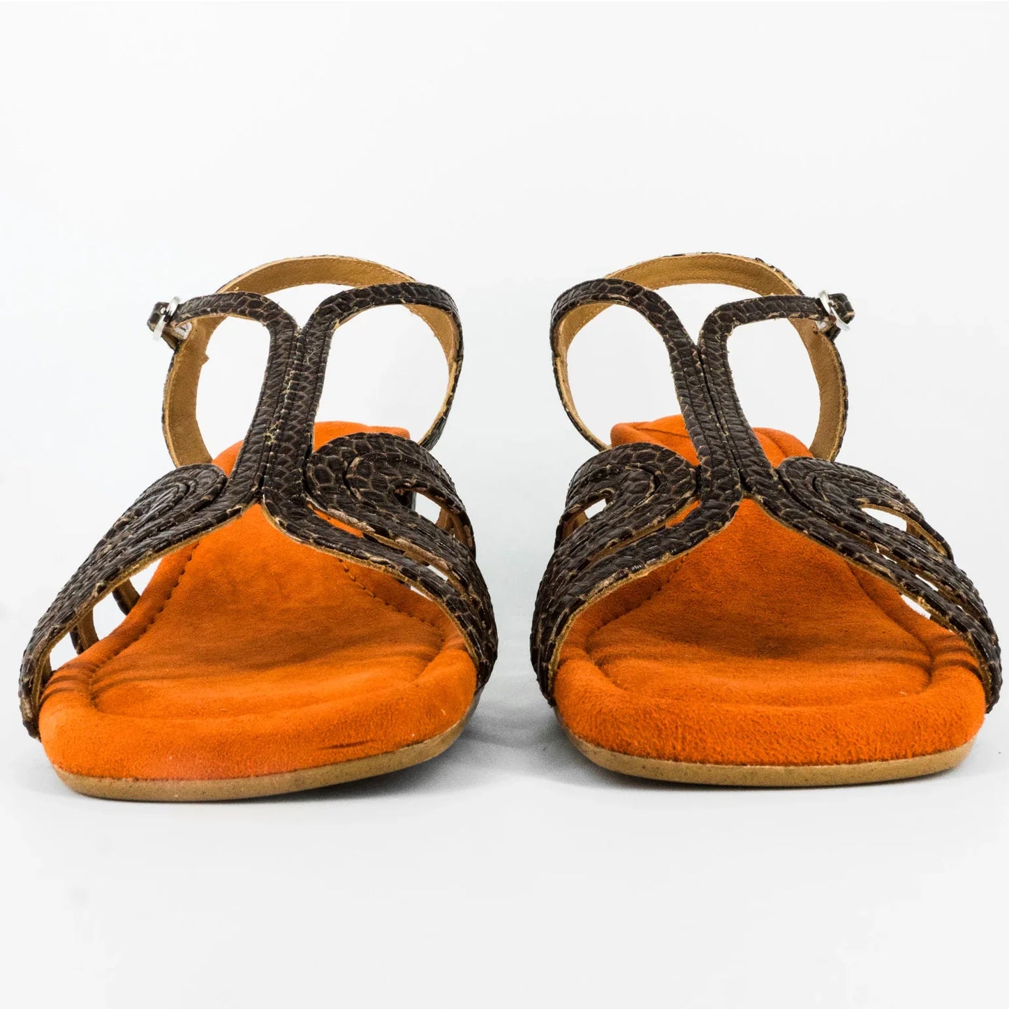 Sandalen der Marke Audley, Modell Hallie: Gekreuzter Absatz, Sepia