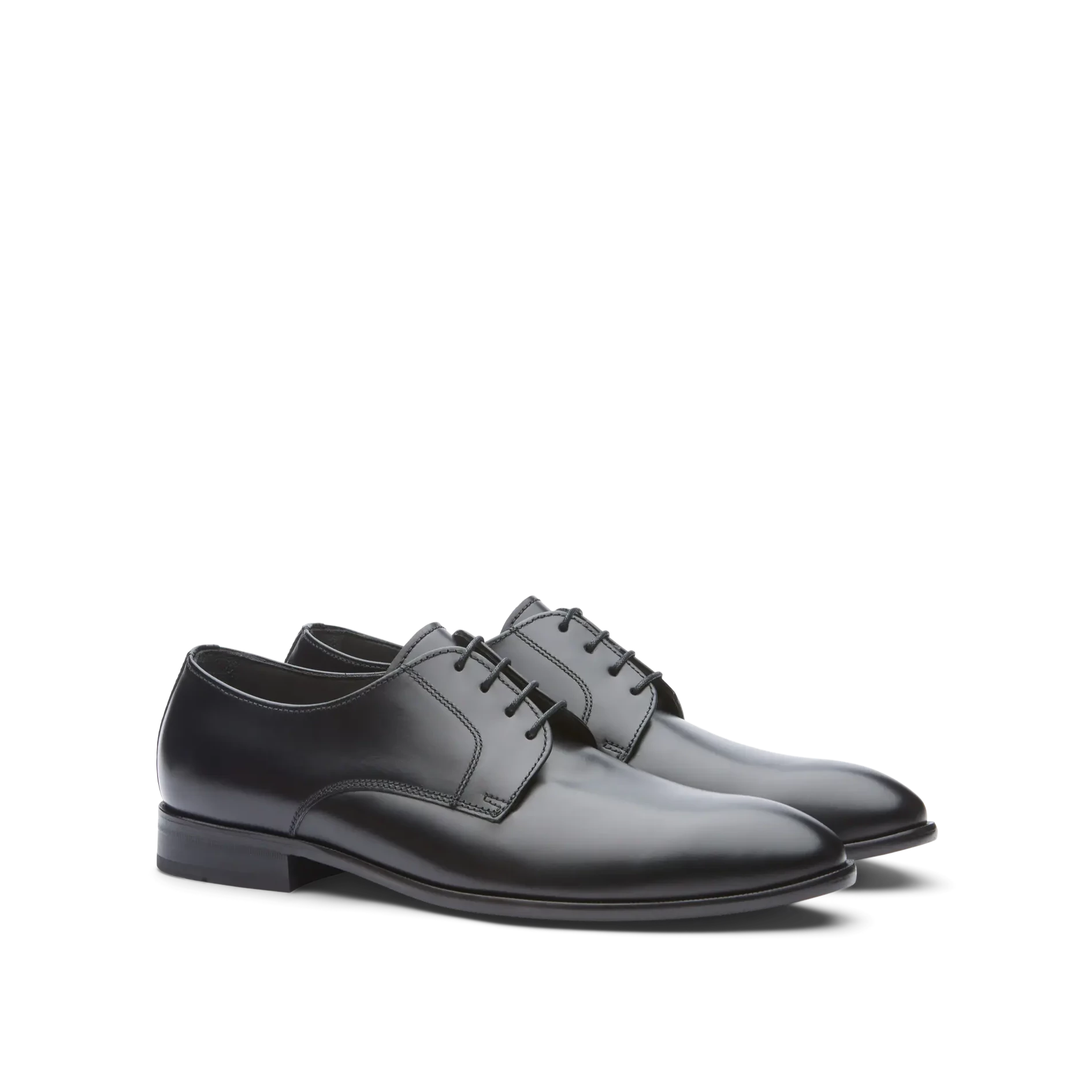 Zapatos Oxford De La Marca Lottusse Para Hombre Modelo Regent Derbys De Vacuno SemibrillanteEn Color Negro