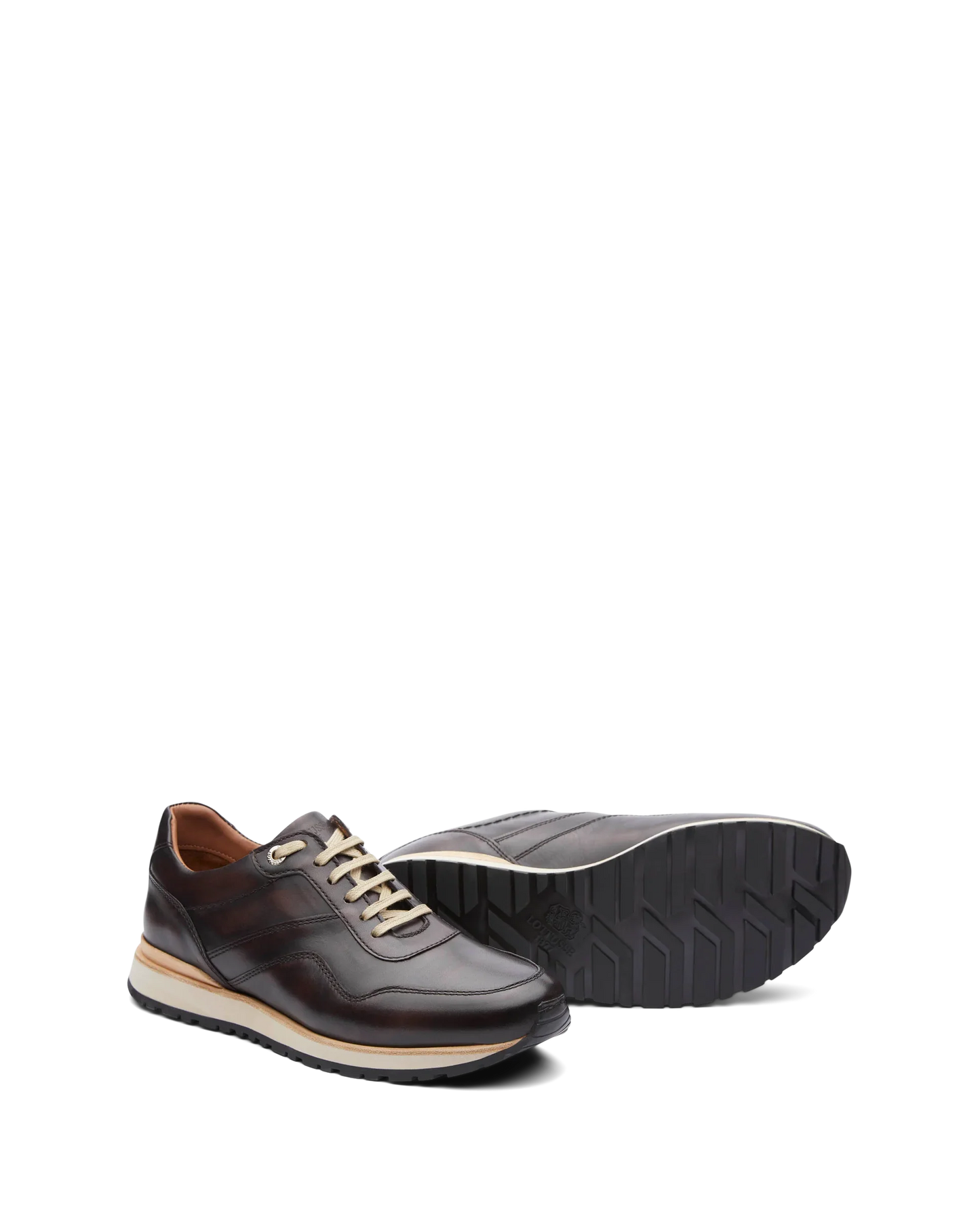 Lottusse Herren Dress Sneakers, Modell Tokyo Moka, aus gebürstetem Rindsleder in Braun