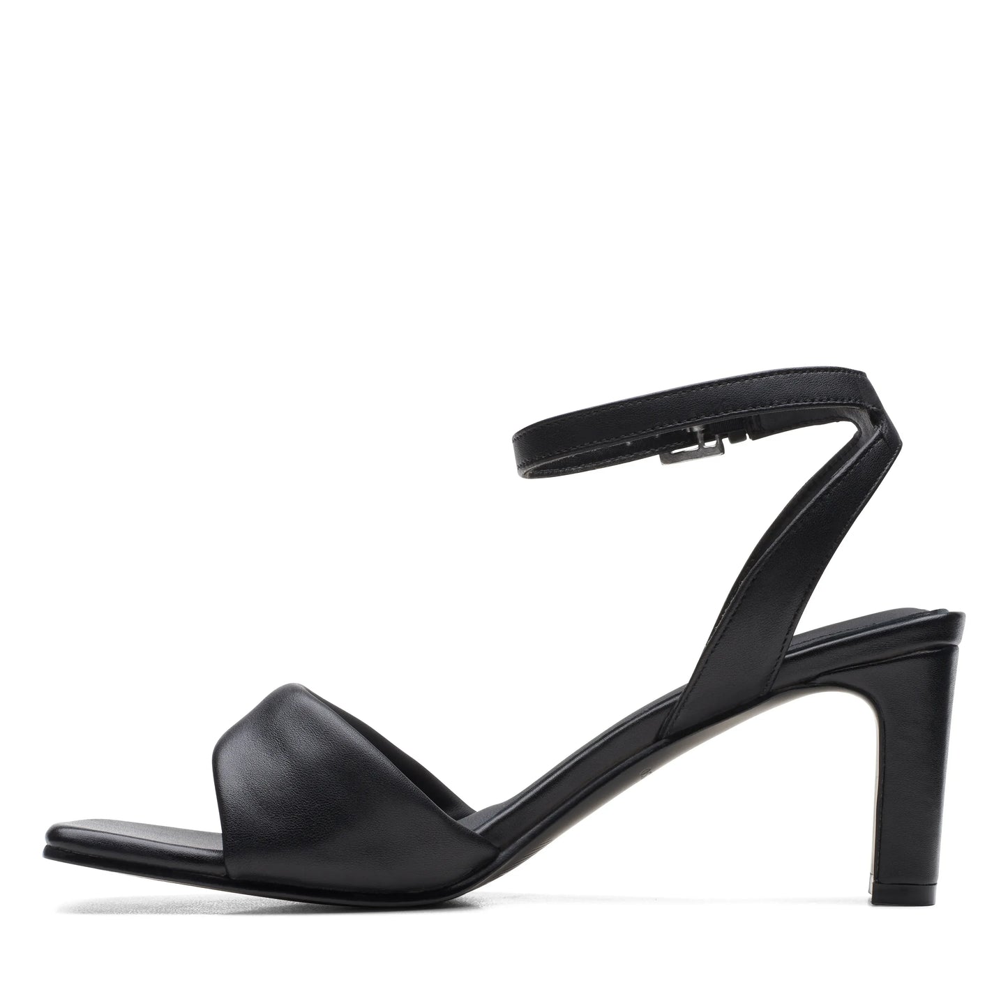 Sandalias Con Tiras De La Marca Clarks Para Mujer Modelo Seren Strap Black Leather En Color Negro