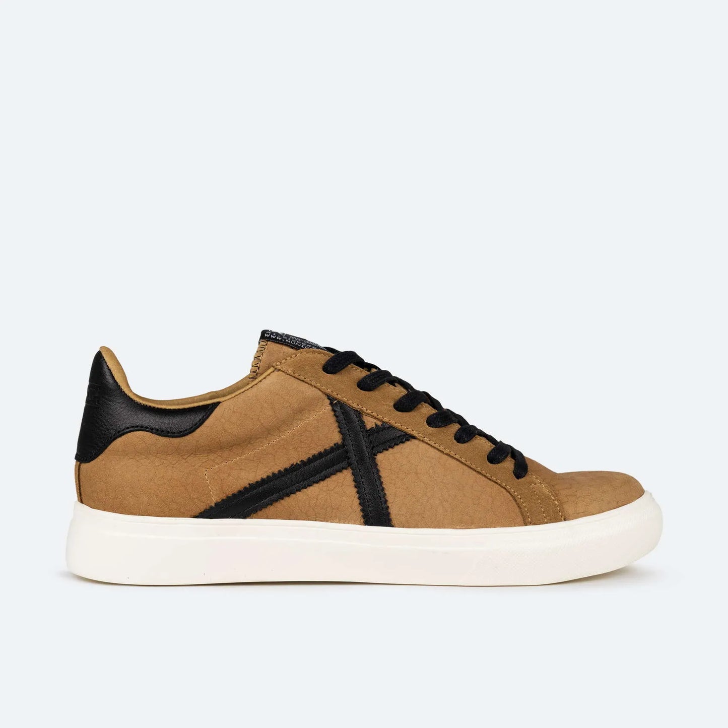 MUNICH | SNEAKERS HOME | RETE 102 CAMEL | MARRÓ