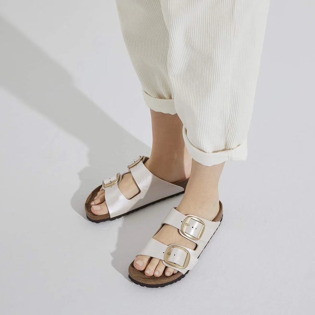 BIRKENSTOCK Arizona BB BF Graceful Pearl White: أبيض صنادل للنساء