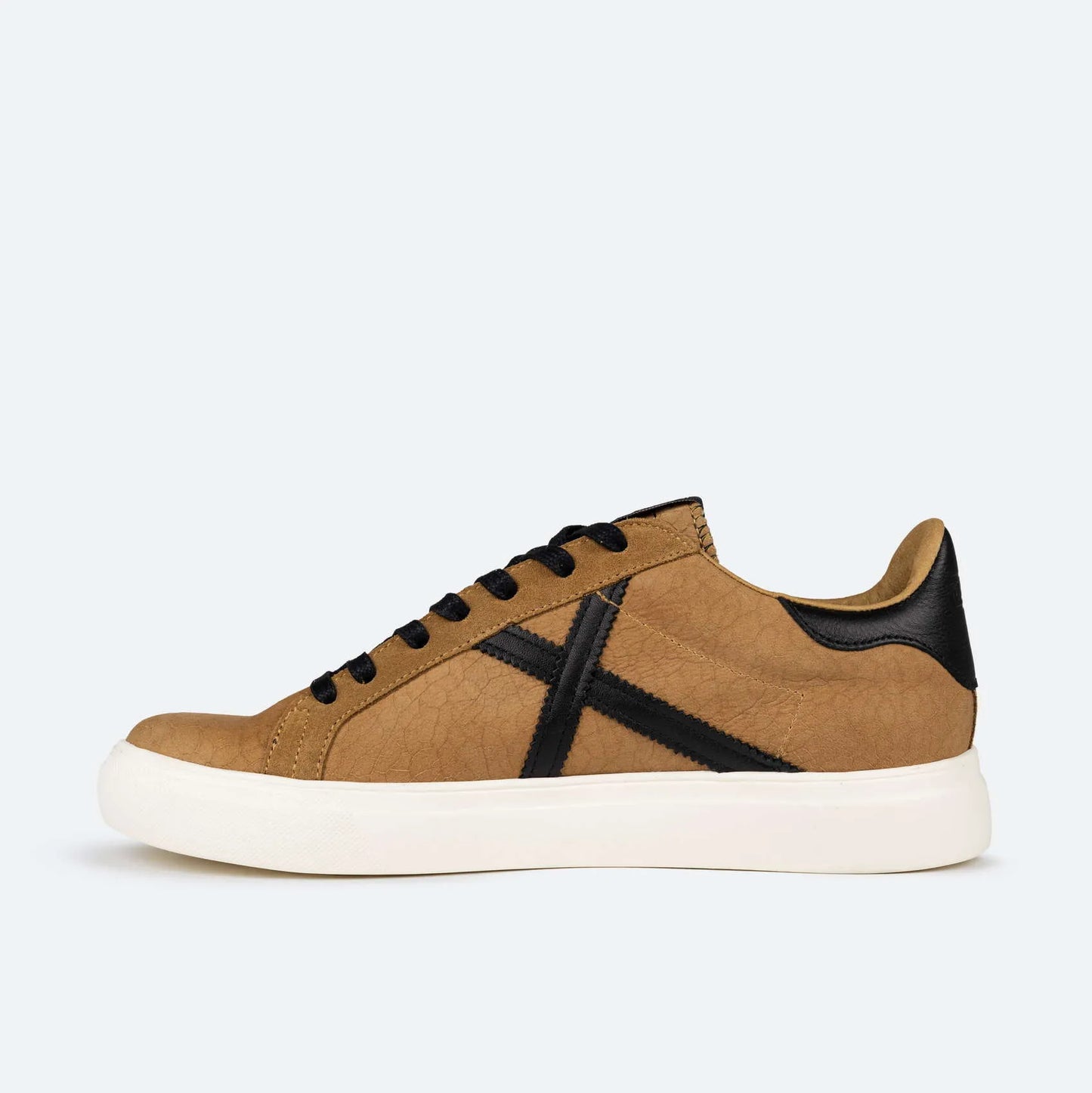 MUNICH | SNEAKERS HOME | RETE 102 CAMEL | MARRÓ