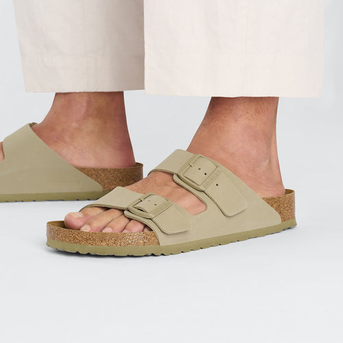 BIRKENSTOCK Arizona Birko FLOR Faded Khaki: caqui صنادل للجنسين
