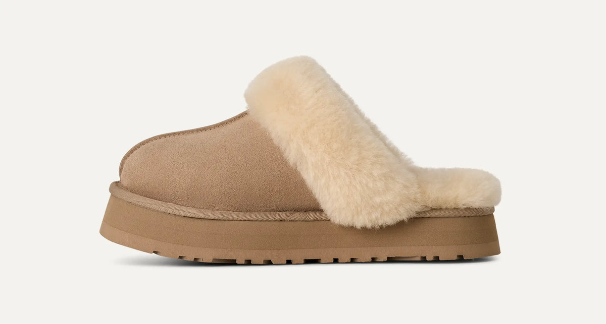 UGG W Disquette SAND: marron sabots pour femme