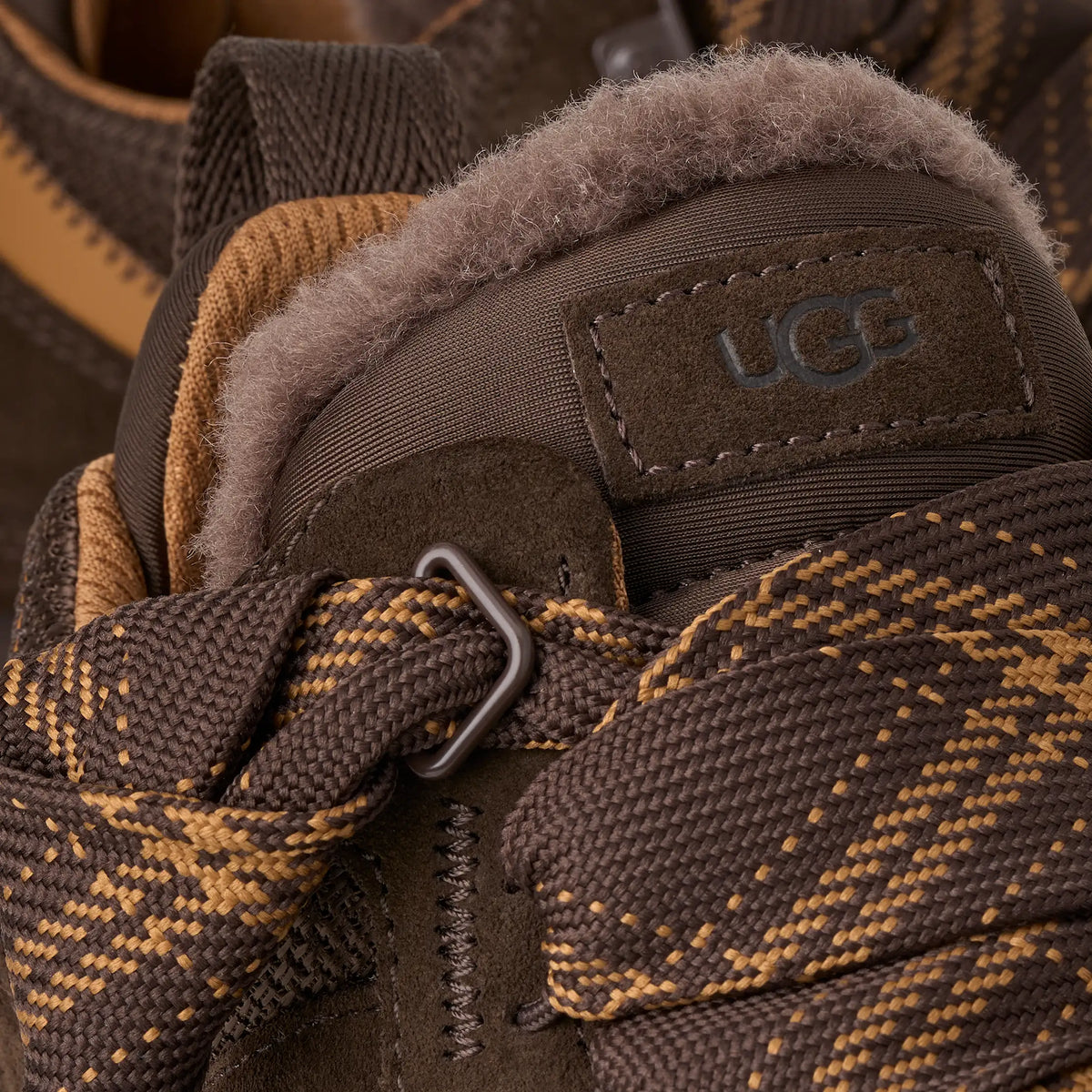 UGG W Lowmel Dusted Cocoa: braun Schuhe für Damen