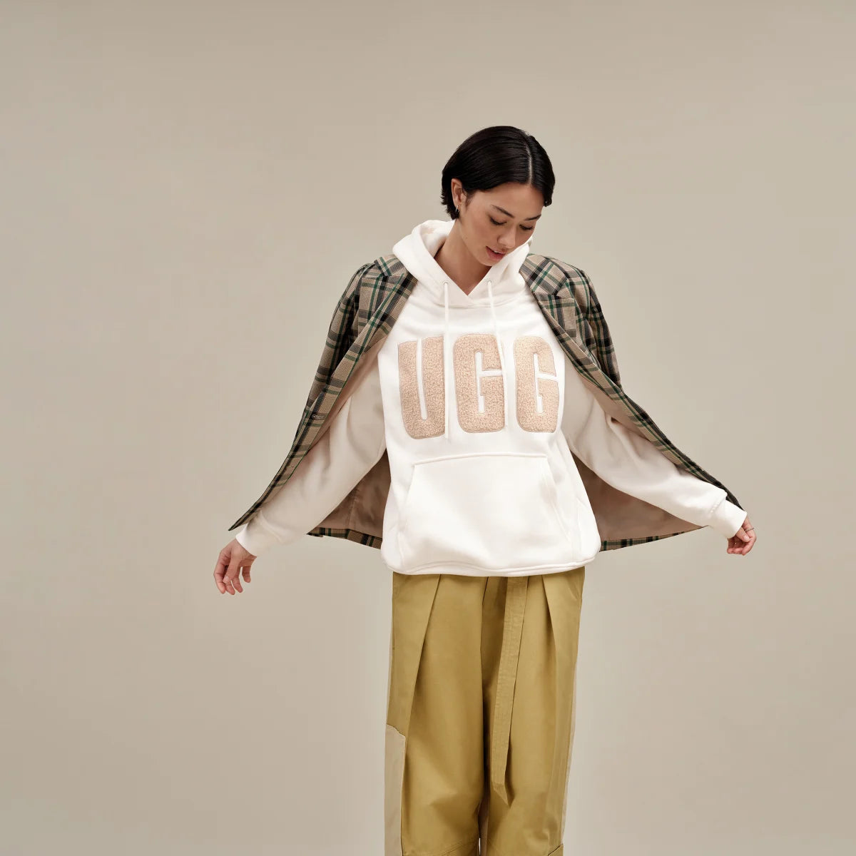 UGG | WOMEN'S SWEATER | KING UGGFLUFF LOGO HOODIE CHESTNUT/PLASTER | BROWN