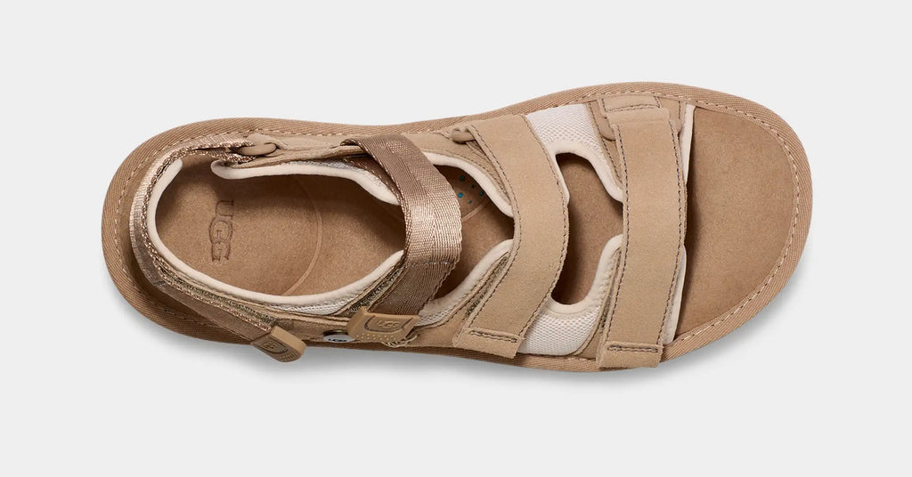 UGG | SANDALIAS | UNISEX | M GOLDENCOAST MULTISTRAP SAND | MARRÓN