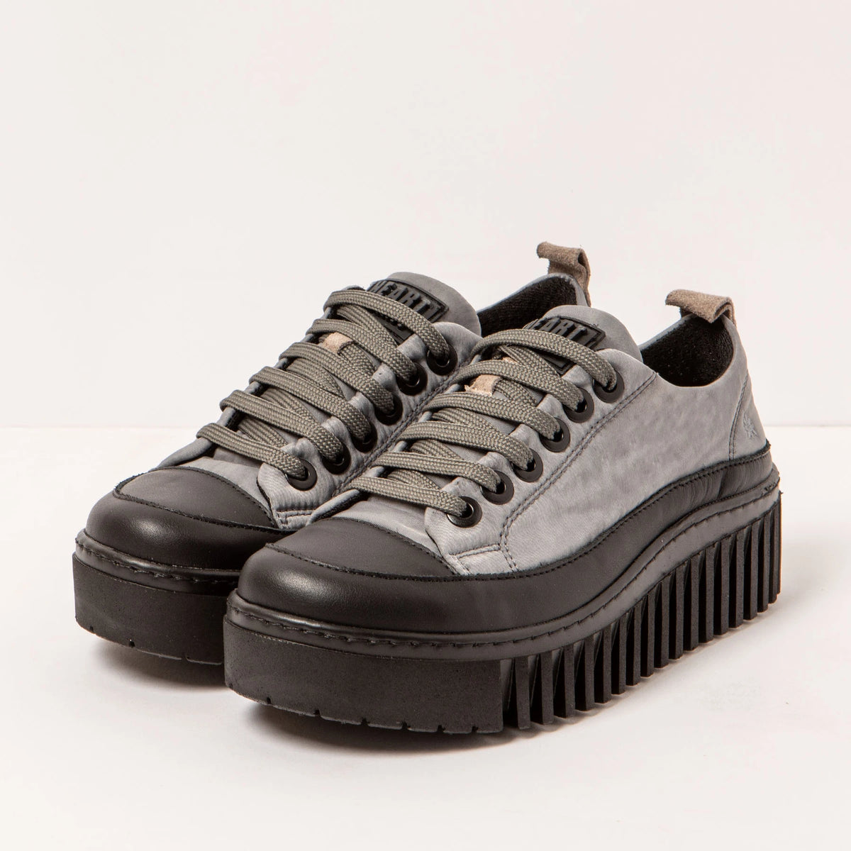 ART 1518 Brighton Nylon Grey-black: gris vambes per a dona