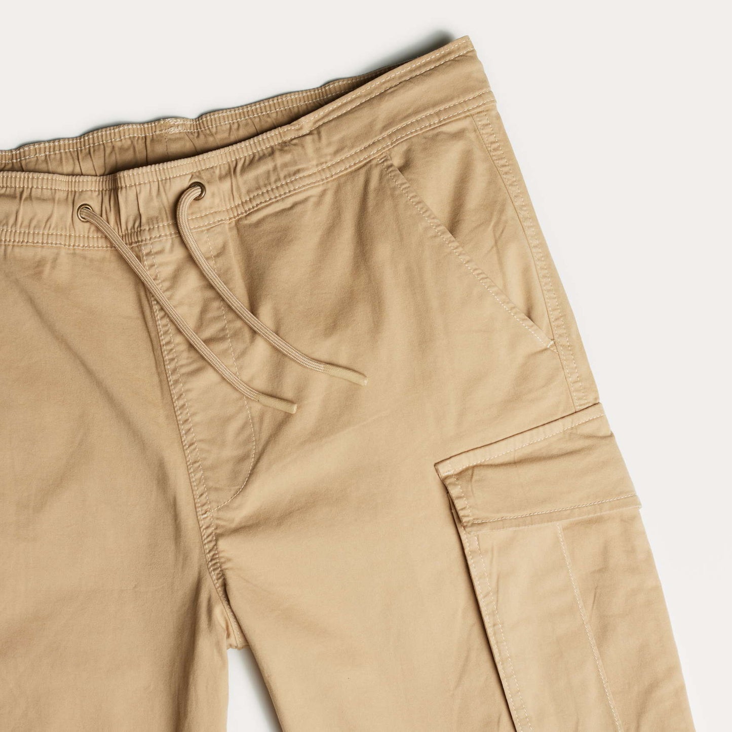 Pantalón de la marca munich para hombre modelo munich cargo explore 259 en color beige