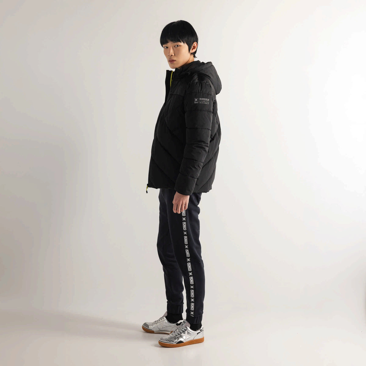 MUNICH Puffer Cloud Black Lifestyle: чорний куртка для чоловіків