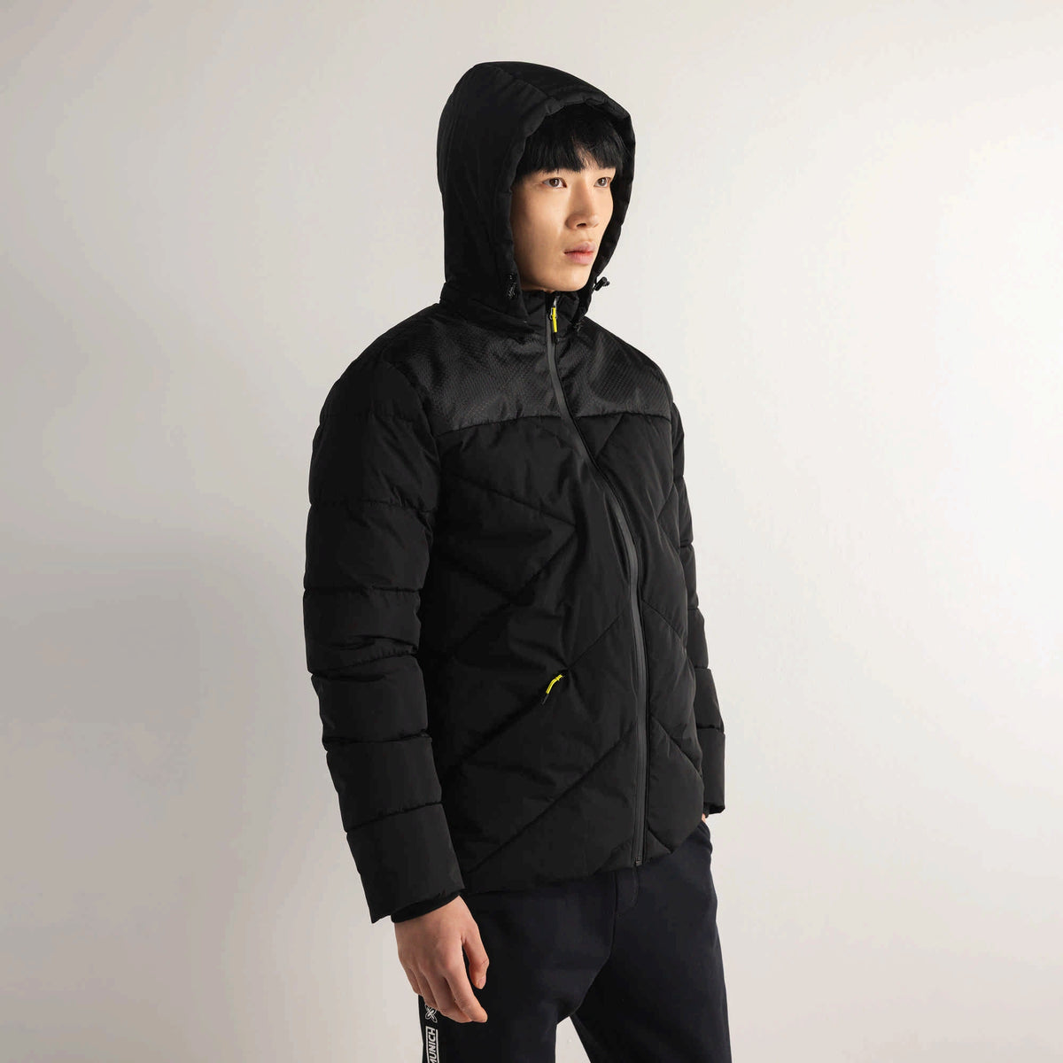 MUNICH Puffer Cloud Black Lifestyle: чорний куртка для чоловіків