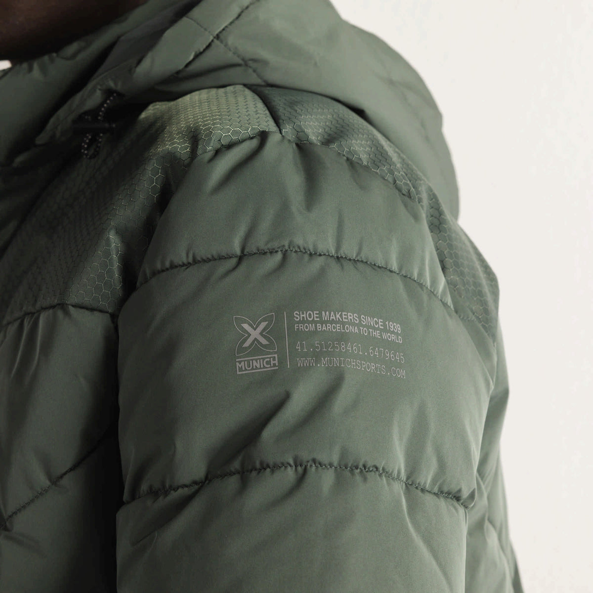 MUNICH Puffer Cloud Khaki Lifestyle: caqui куртка для мужчин