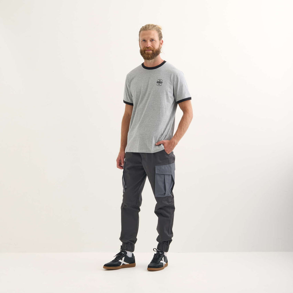 MUNICH GOAL GREY: グレー Tシャツ メンズ