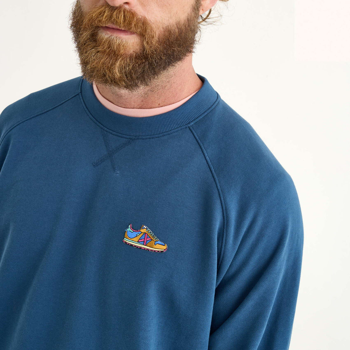 MUNICH Eighties NAVY: ブルー sweatshirts メンズ