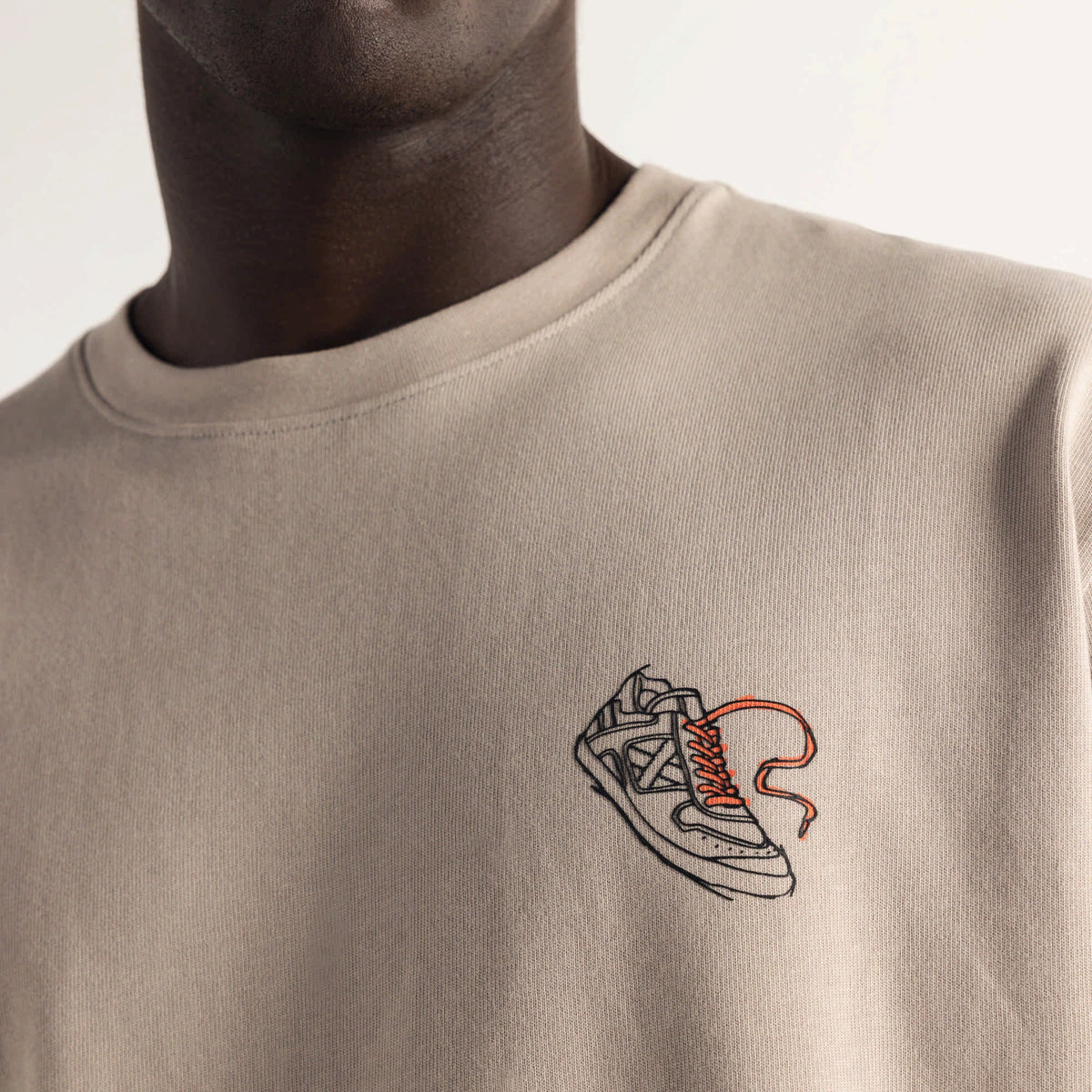 MUNICH Oversize T-shirt Laces Stone: grey T-shirt for men