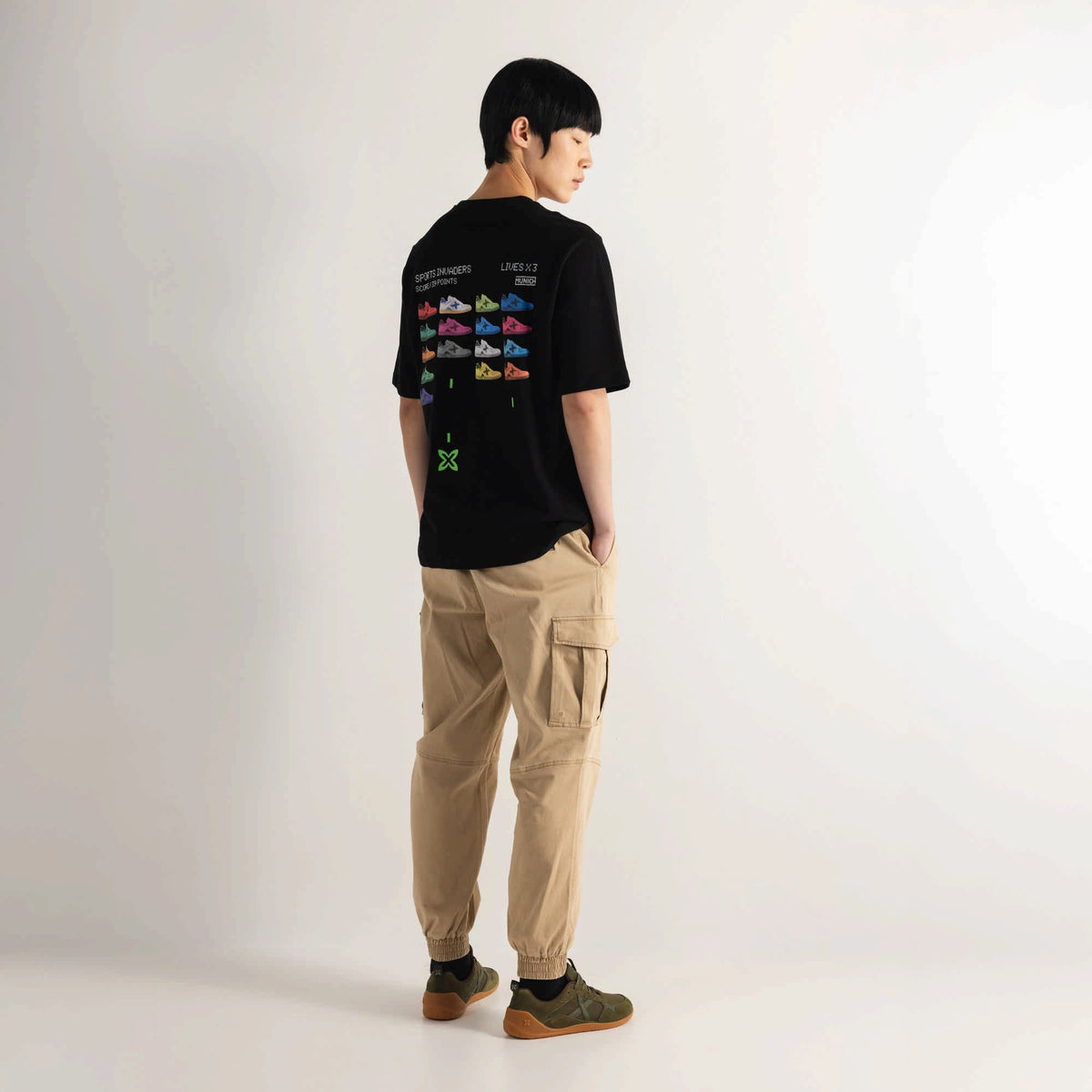 MUNICH Oversize T-shirt Invaders Black: black T-shirt for men