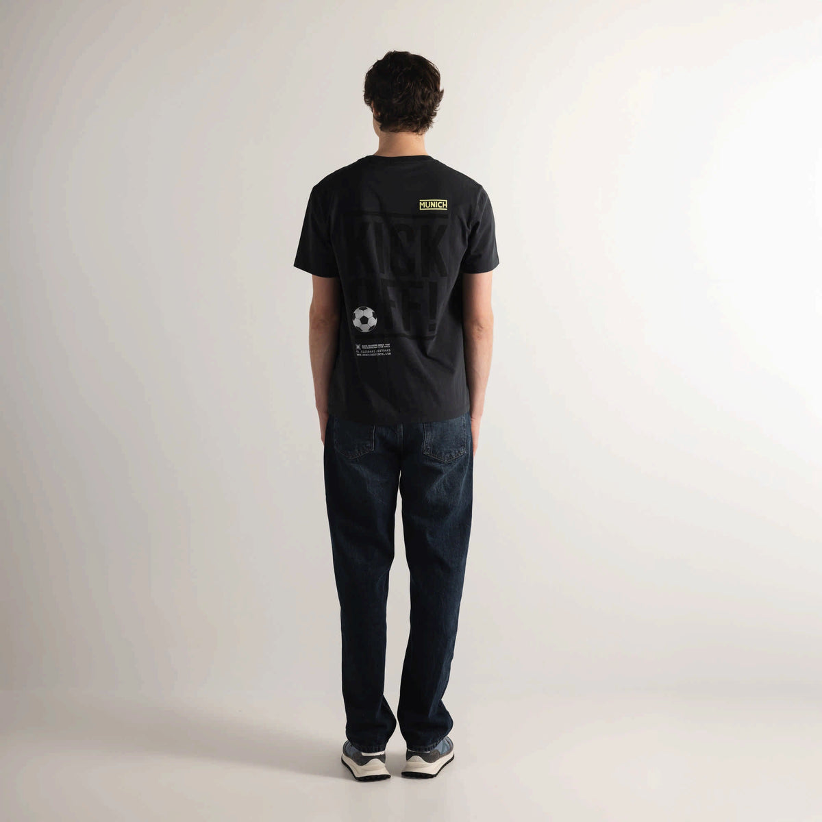 MUNICH Regular T-shirt KICK Anthracite: 黑色 T恤 男士