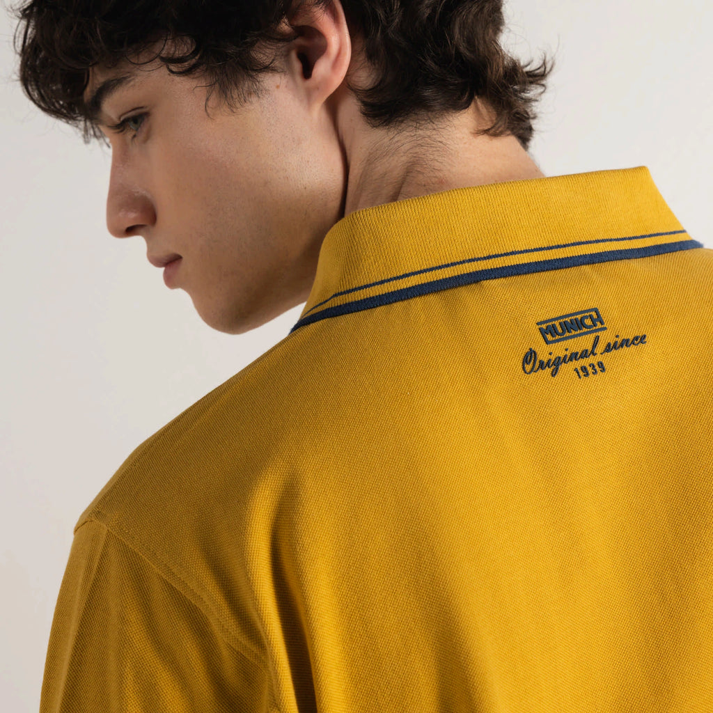 MUNICH POLO Striker Mustard: amarillo polos メンズ