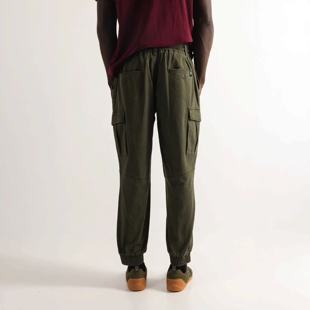 MUNICH Lifestyle Cargo Jogger Wander Khaki: caqui trousers for men