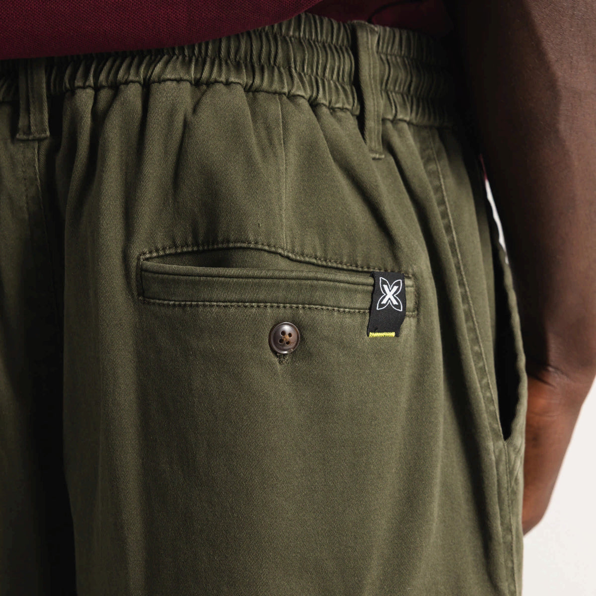 MUNICH Lifestyle Cargo Jogger Wander Khaki: caqui trousers for men