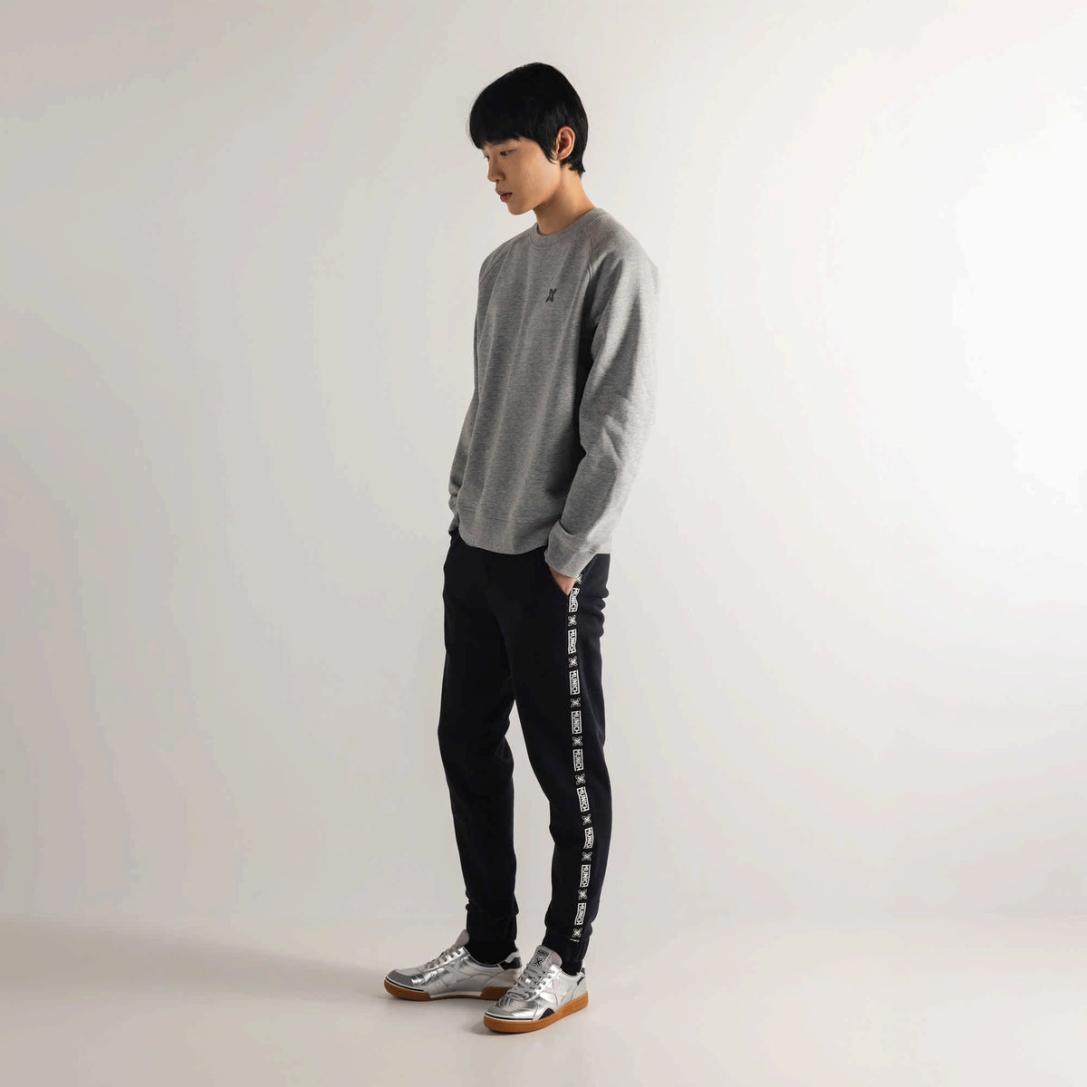 MUNICH Essentials Sweatshirt GREY Melange DARK: gris pull pour homme