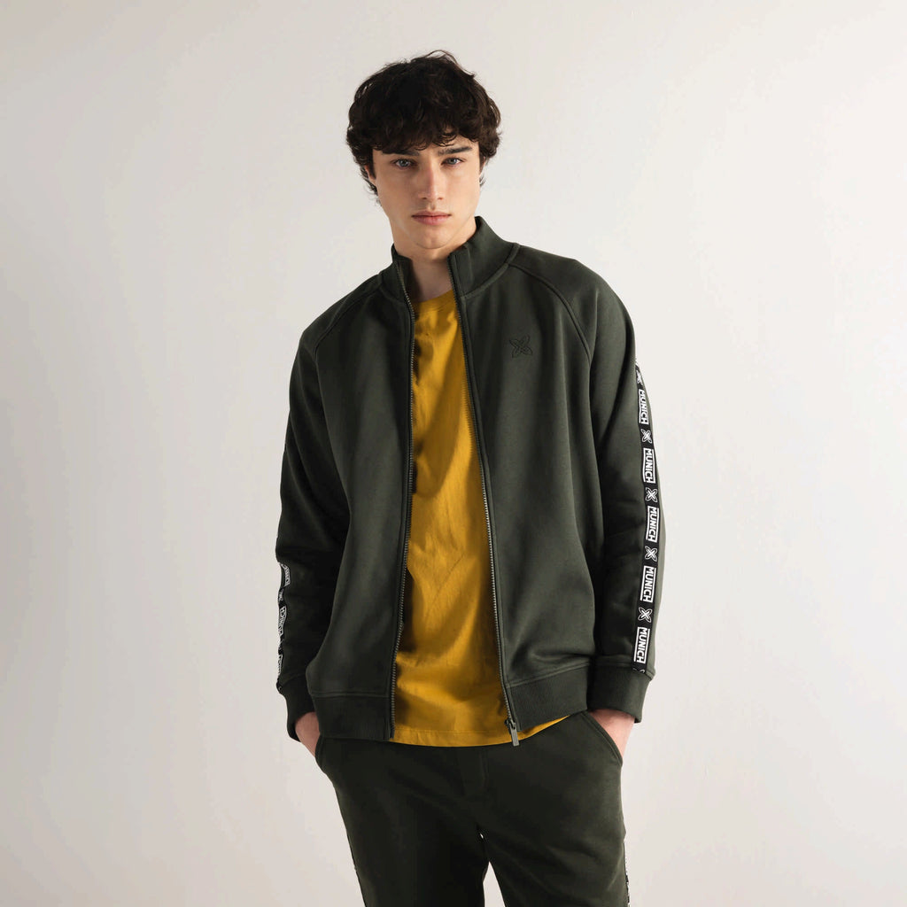 MUNICH Essentials Jacket Squadra Khaki: caqui jakke til mænd