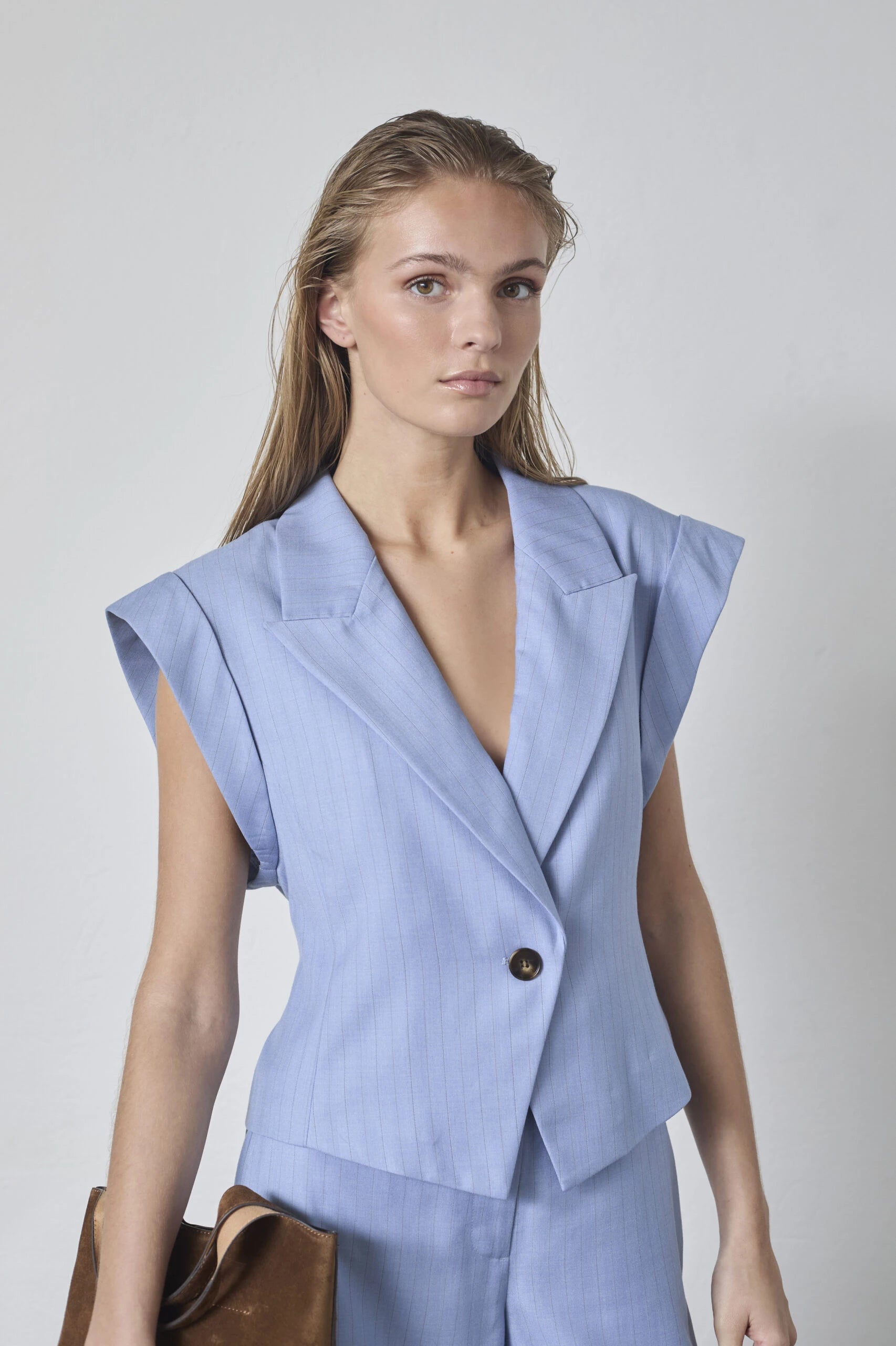 COCOUTURE | CHAQUETAS | MUJER | KIANACC PIN VEST PALE BLUE | AZUL