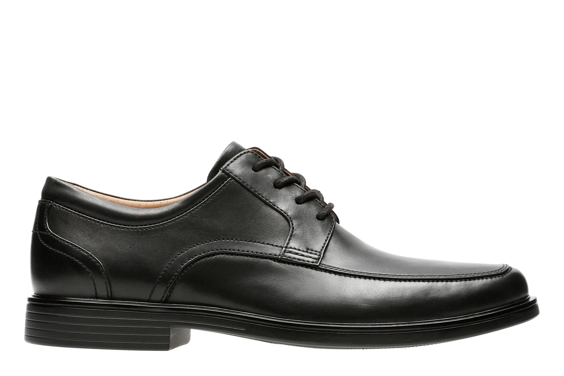 Zapatos de vestir para hombre de la marca clarks modelo un aldric park black leather en color negro