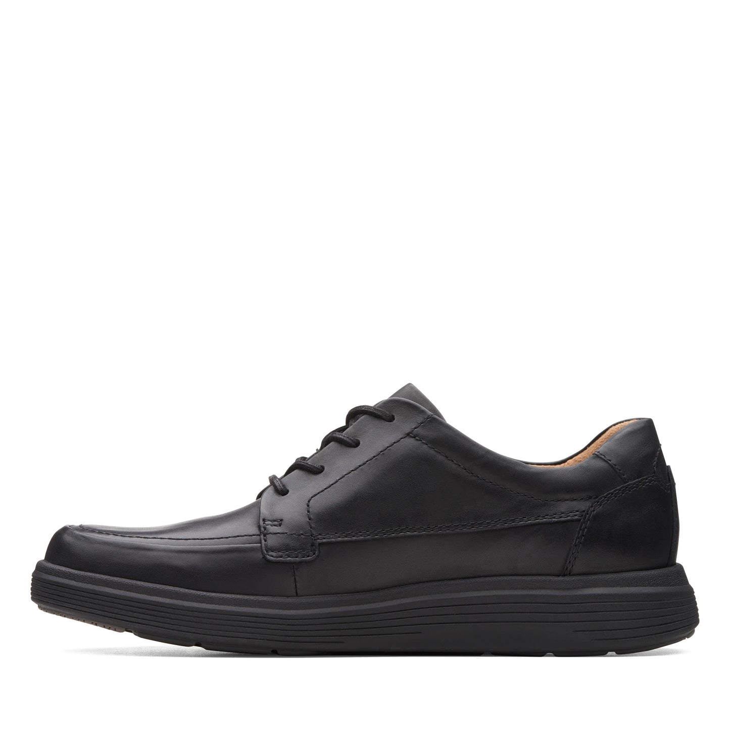 Zapatos casual para hombre de la marca clarks modelo un abode ease black leather en color negro